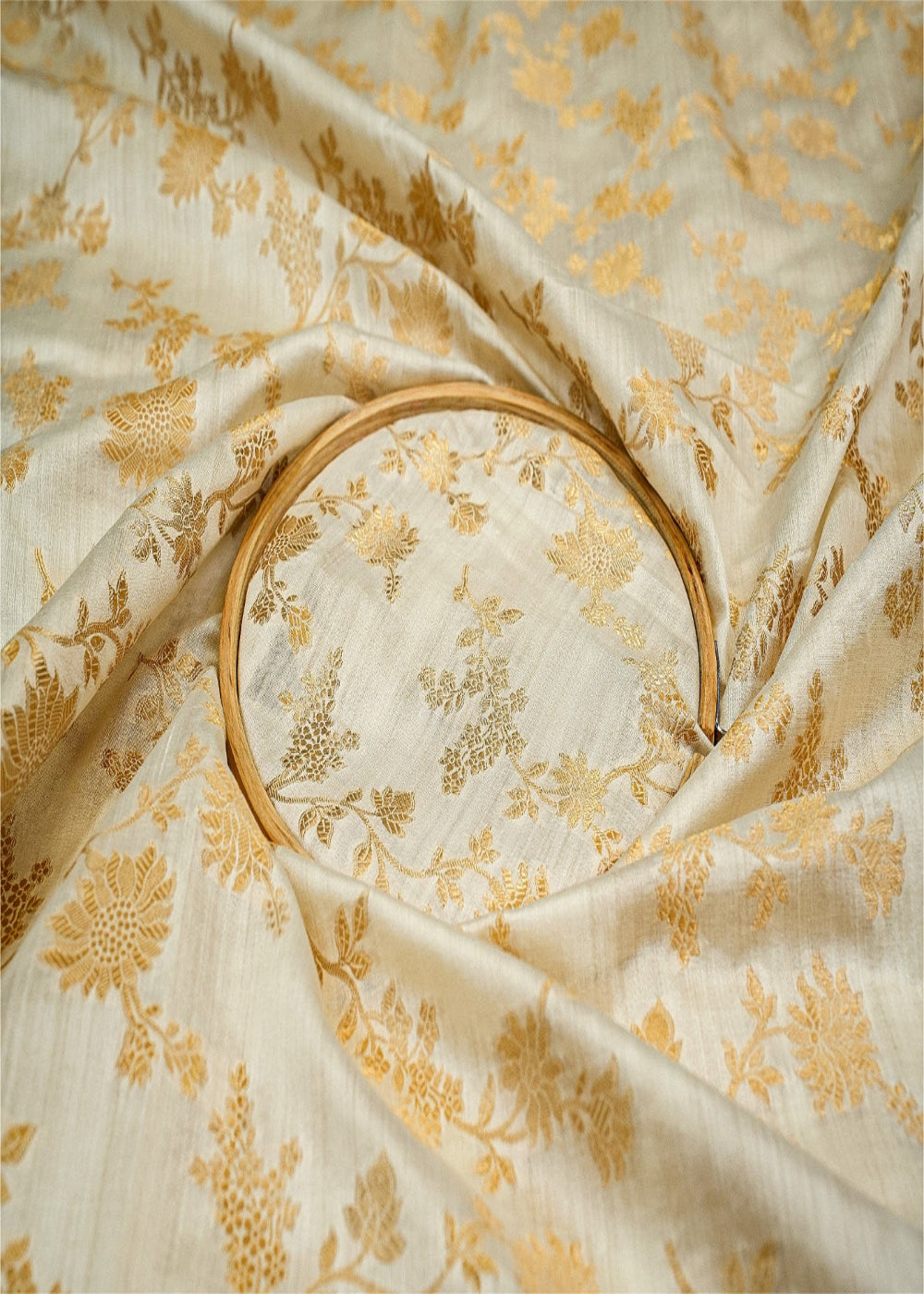 White-Pure-Moonga-Banarasi-Silk-With-Beautiful-Banarasi-Work-| -10410-close-view