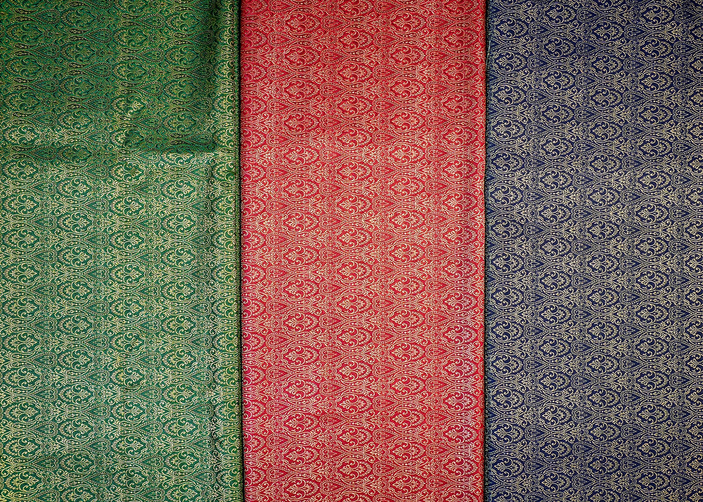 Green Regal Radiance Banarasi Brocade with Allover Golden Thread Handloom