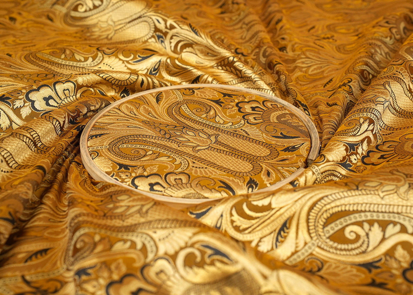Golden Brown Banarasi Brocade with Allover Golden Thread Handloom 12697
