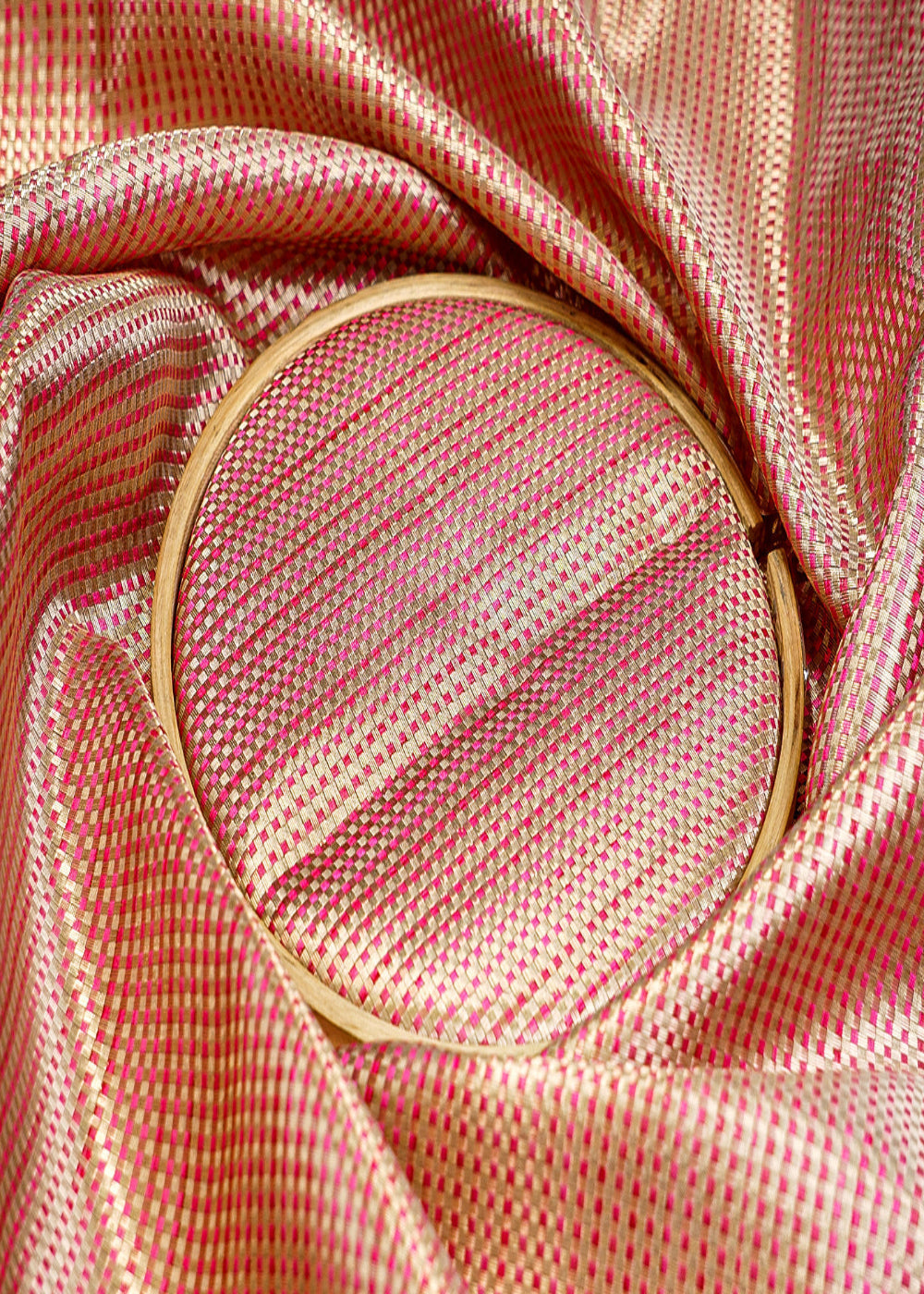 Pink-Banarasi-Brocade-Fabric-with-Basket-Weave-Handloom-12852-close-view