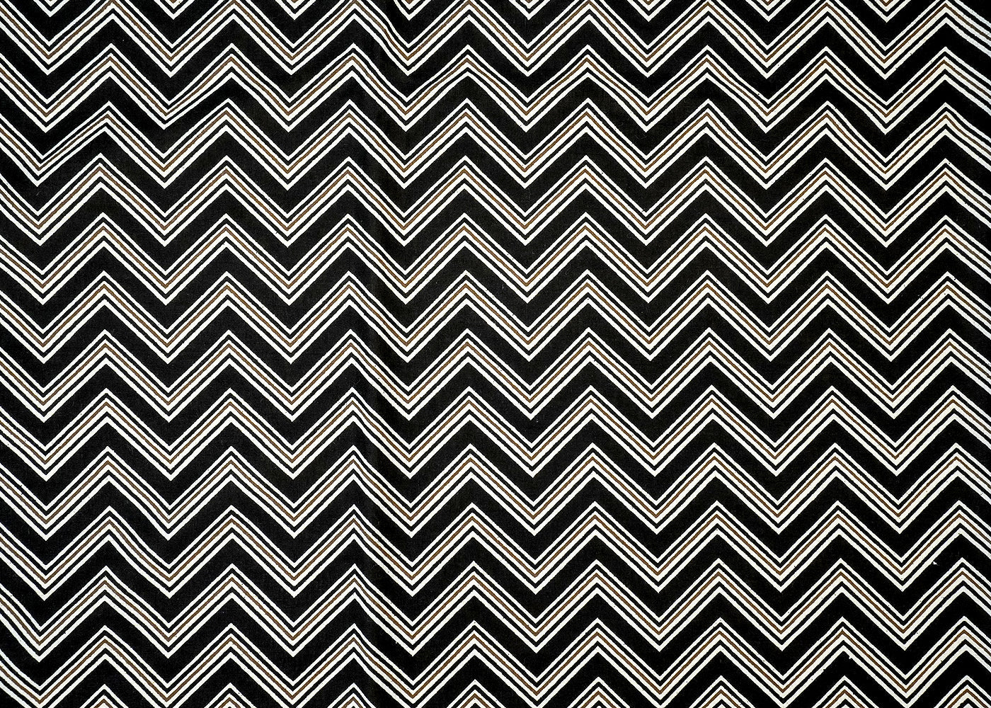 Black And White Printed Cotton Fabric with Allover Zig Zag Pattern 13784