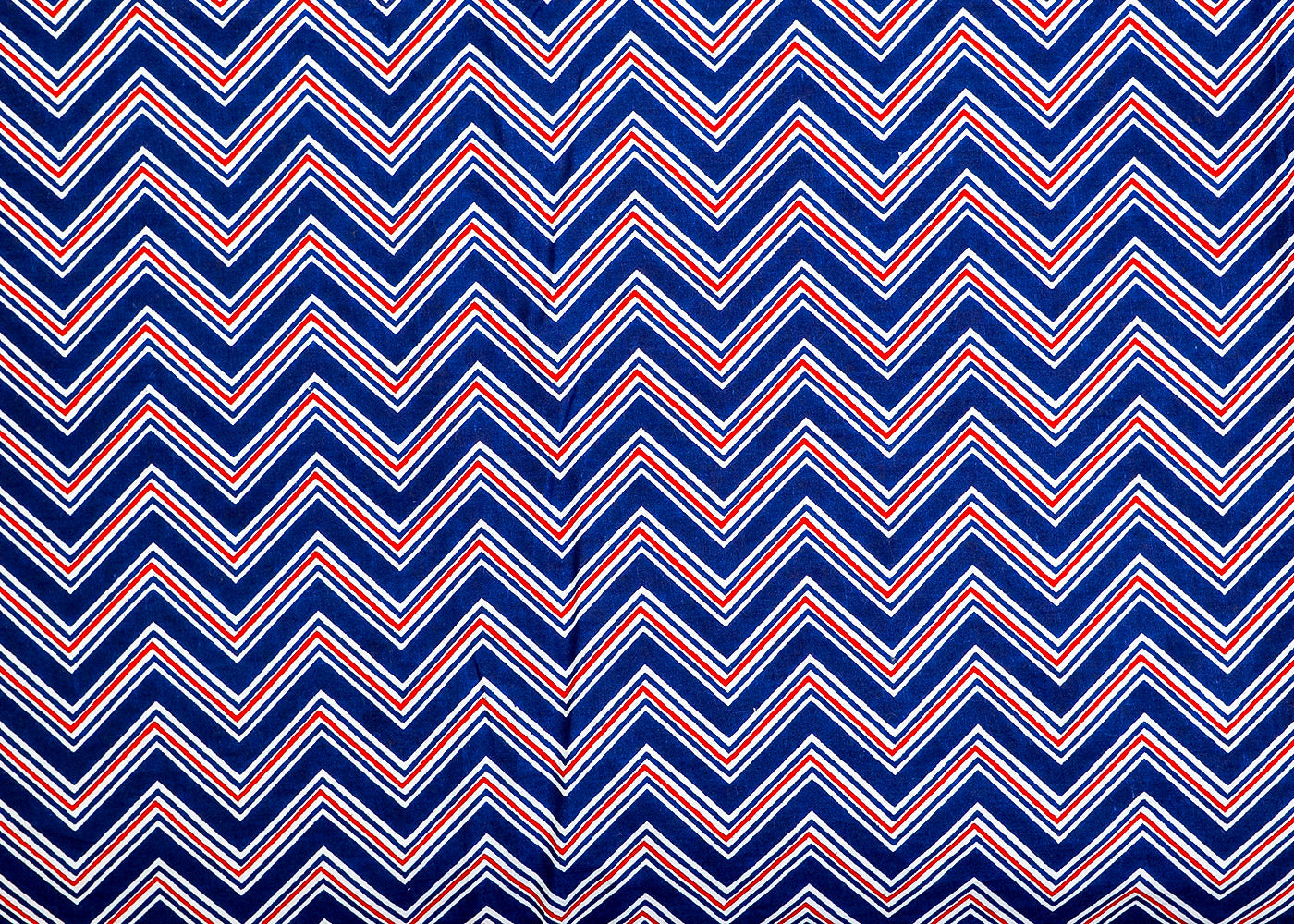 Blue Printed Cotton Fabric with Allover Zig Zag Pattern 13787