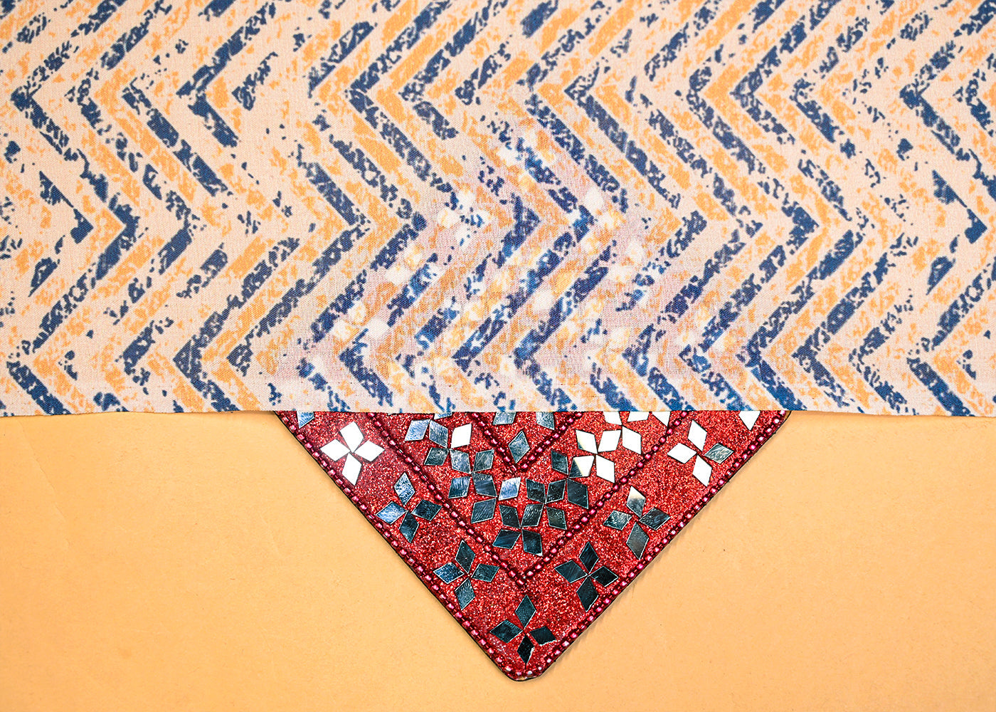 Off White Muslin Fabric with Allover Zig-Zag Pattern 14058