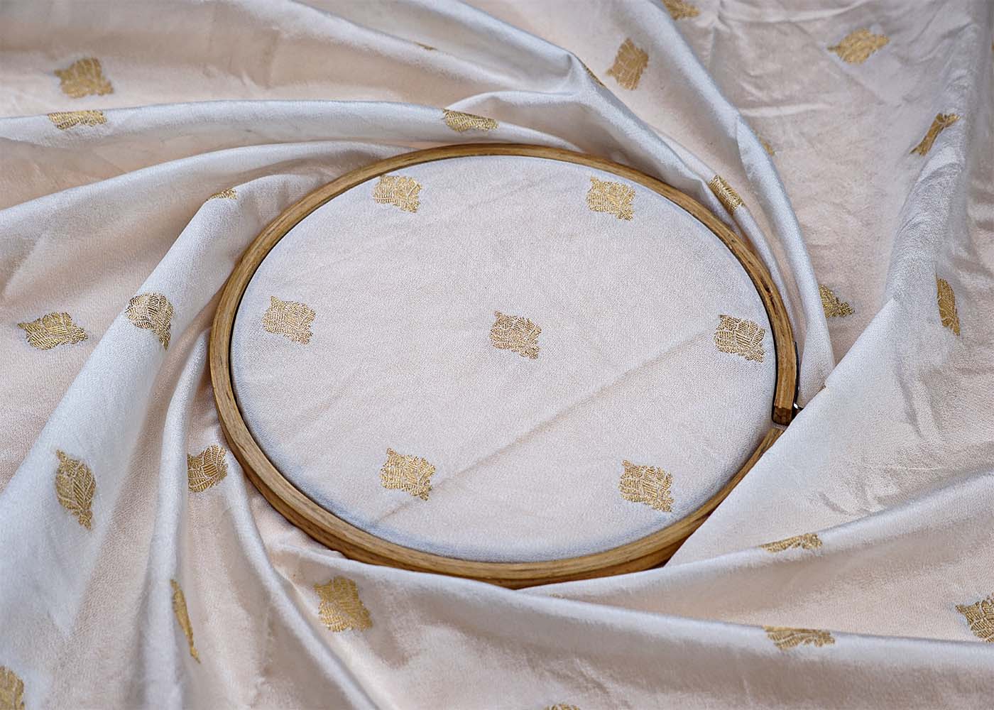 ( Pre-Cut 1 MTR) White Fabric With All Over Golden Zari Handloom 17741