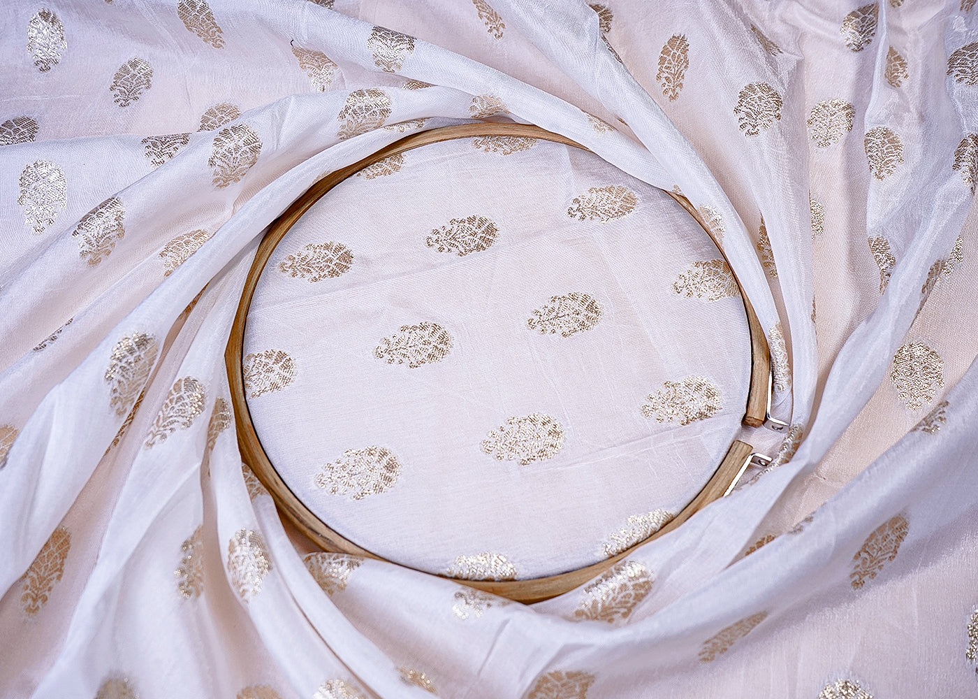 ( Pre-Cut 1.25 MTR) White Dola Silk Fabric With All Over Zari Handloom 18096