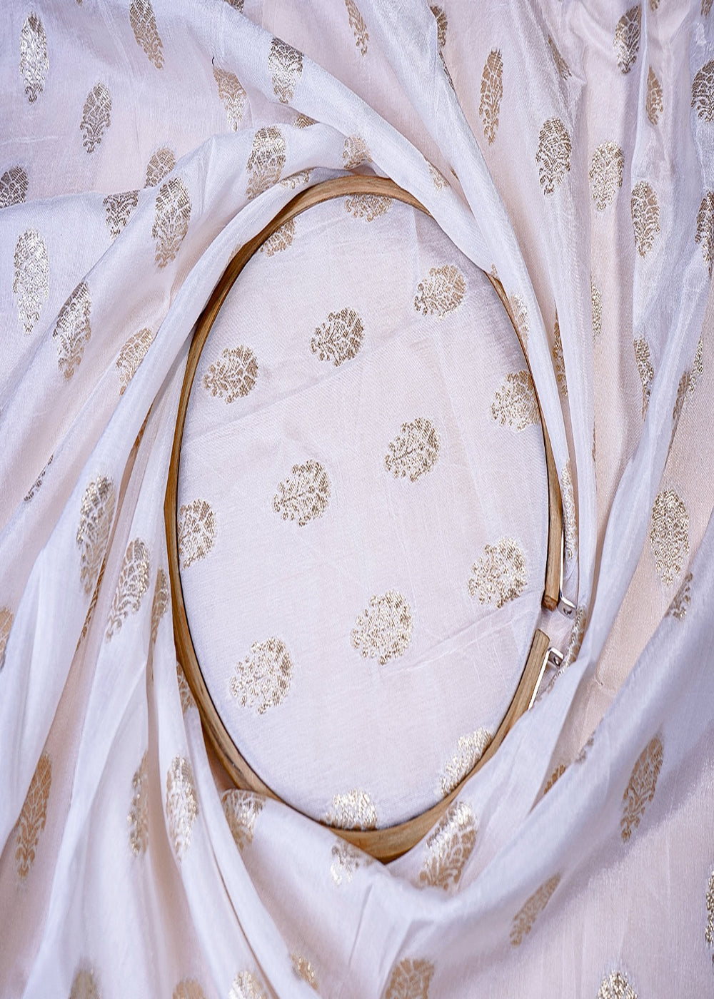 (Pre-Cut-1.25-MTR)-White-Dola-Silk-Fabric-With-All-Over-Zari-Handloom-18096