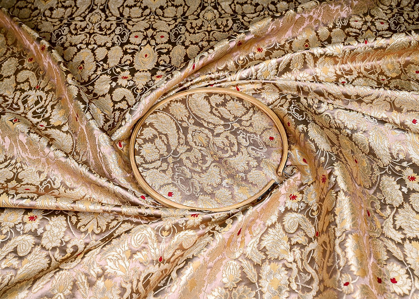 (Pre-Cut 2 MTR) Blush Pink Banarasi Brocade Fabric With All Over Thread And Zari Handloom 18769