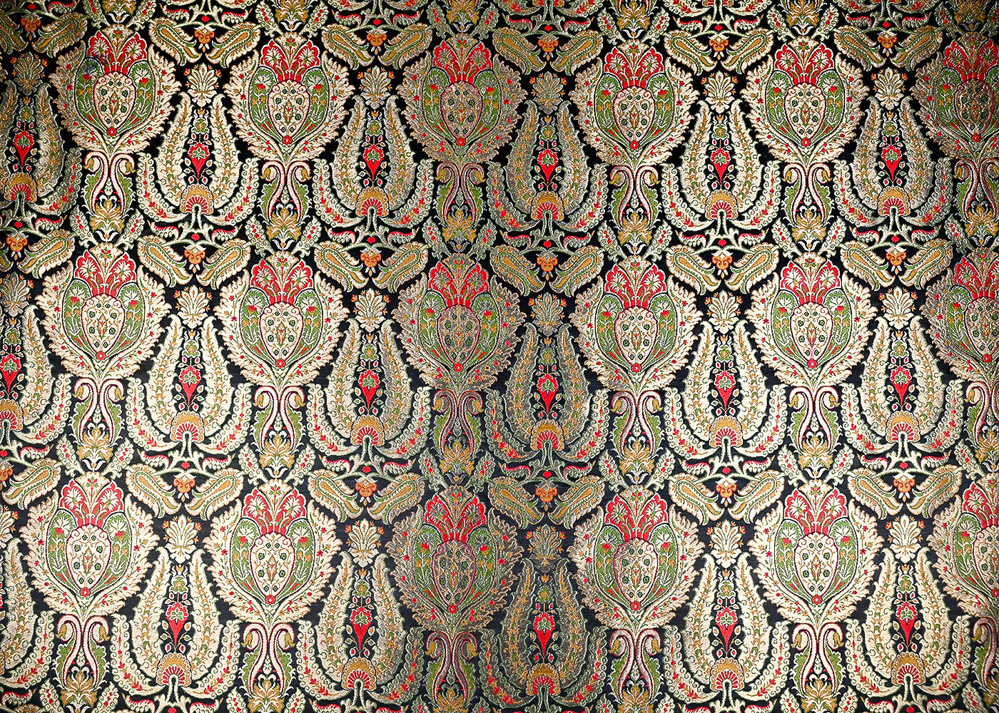 (Pre-Cut 1.9 Mtr) Black Banarasi Brocade Fabric With All Over Thread And Zari Handloom 18808