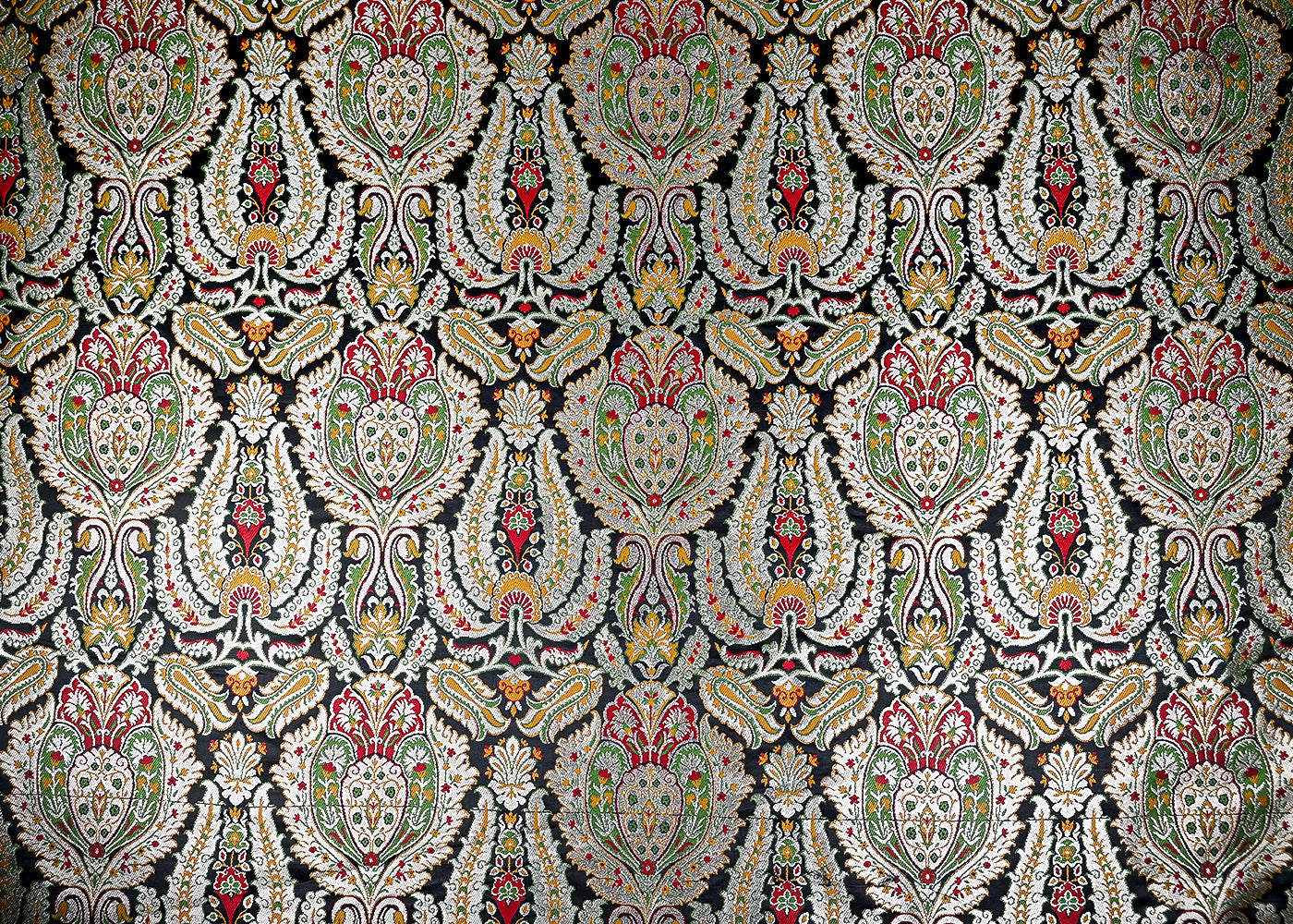 (Pre-Cut 1.6 Mtr) Black Banarasi Brocade Fabric With All Over Thread And Zari Handloom 18811