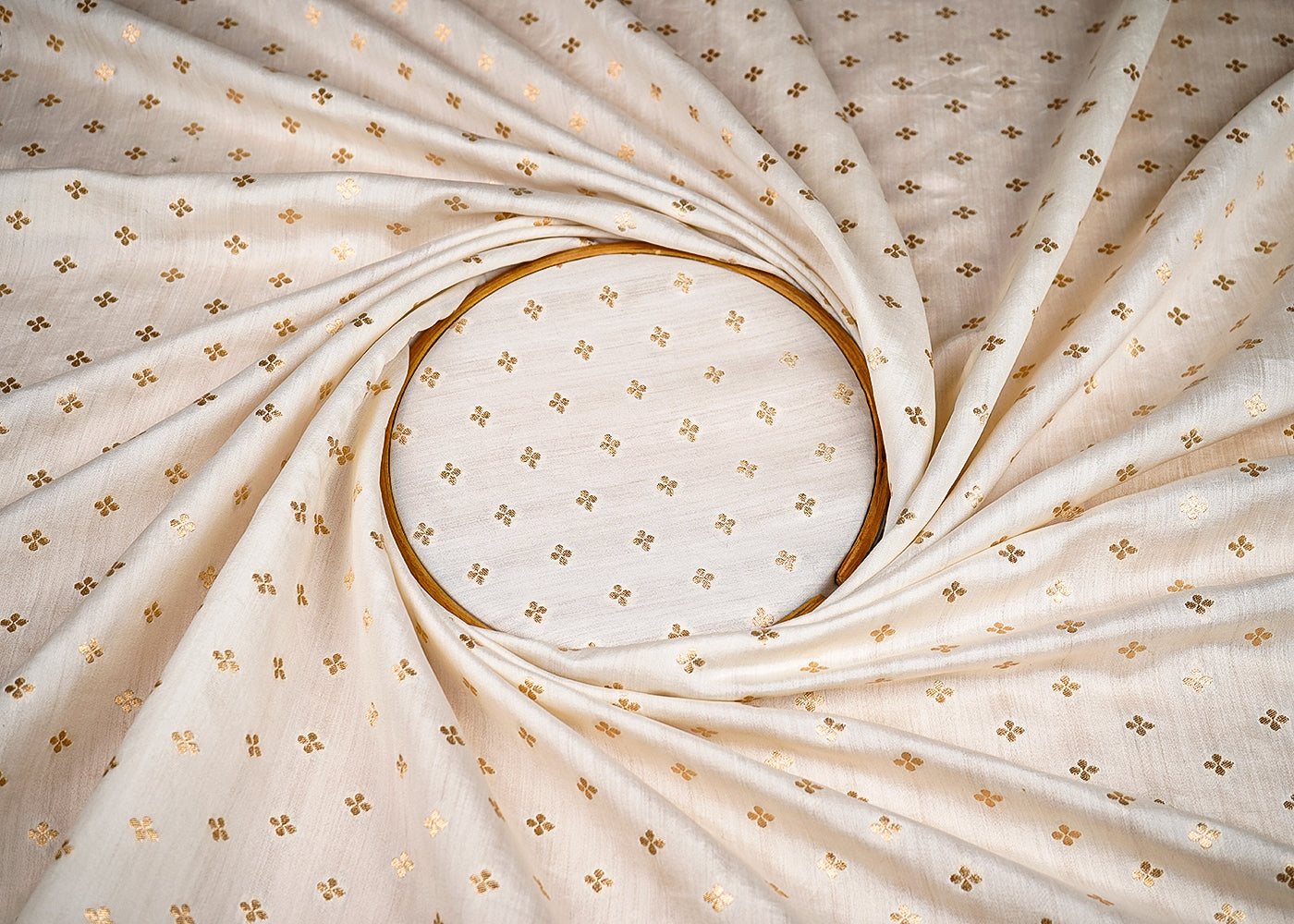 (Pre-Cut 0.9 Mtr) White Chinia Silk Fabric With All Over Zari Handloom 18824