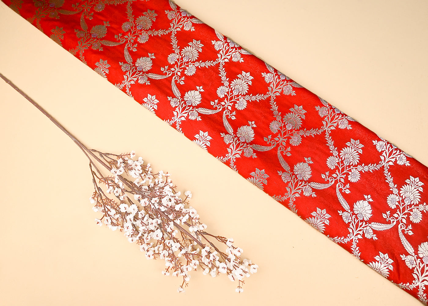 Red-Banarasi-Brocade-Fabric-With-All-Over-Golden-Zari-Handloom-20019