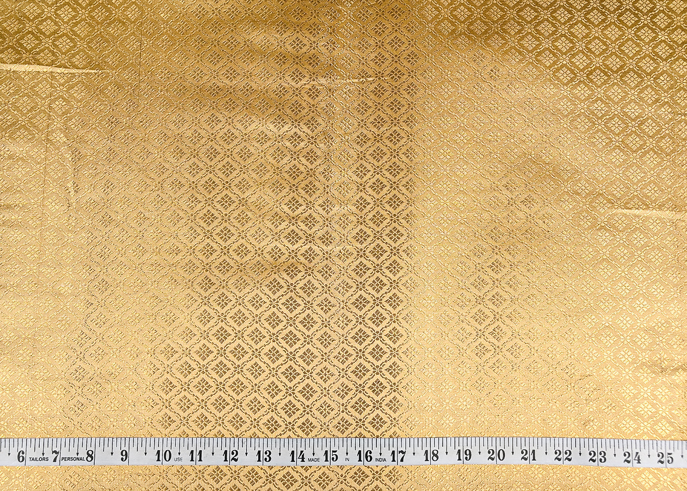 Golden-Banarasi-Brocade-Fabric-With-All-Over-Thread-And-Golden-Zari-Handloom-20146-measurement-view