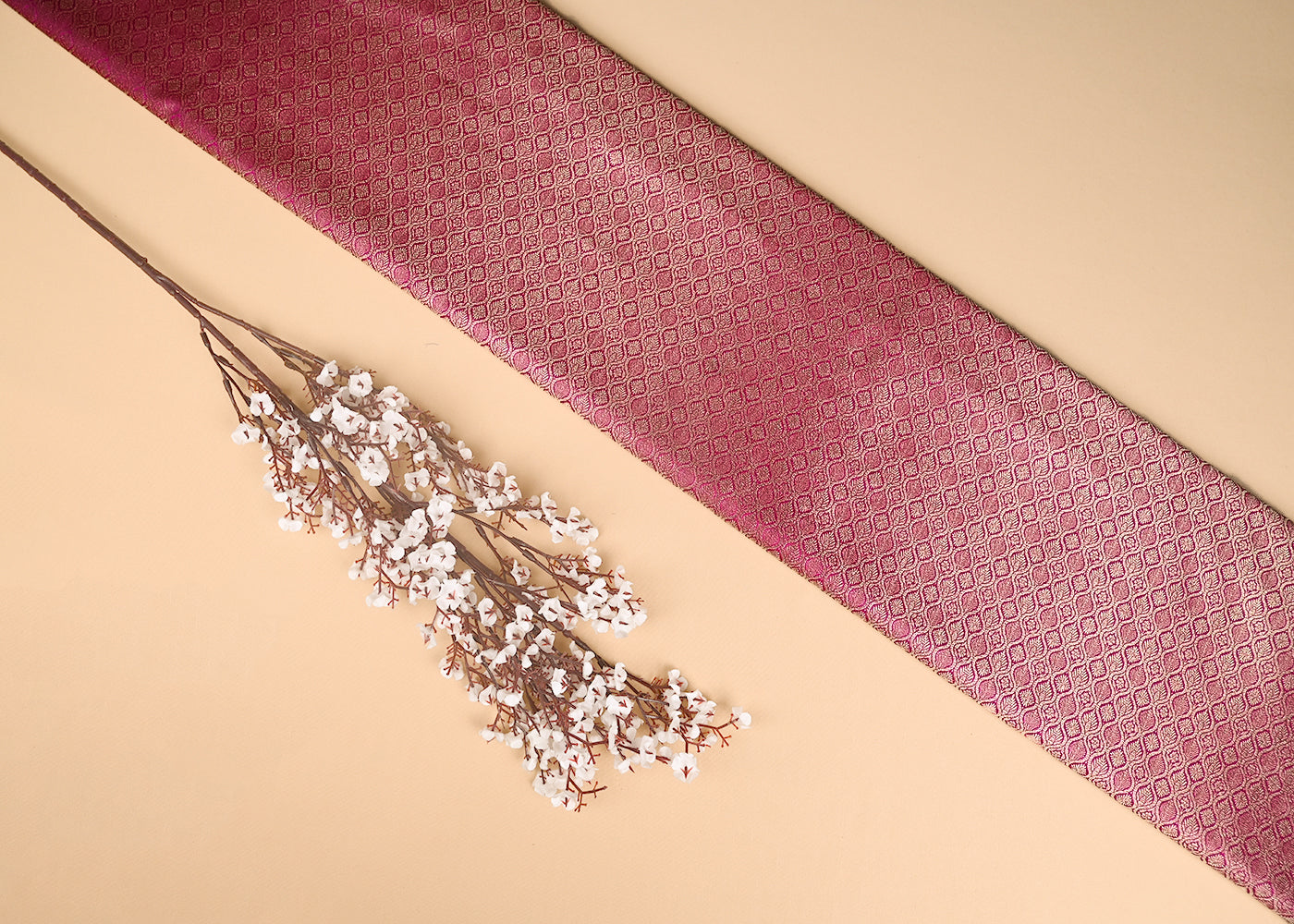 Pink Banarasi Brocade Fabric With Zari Handloom 20198