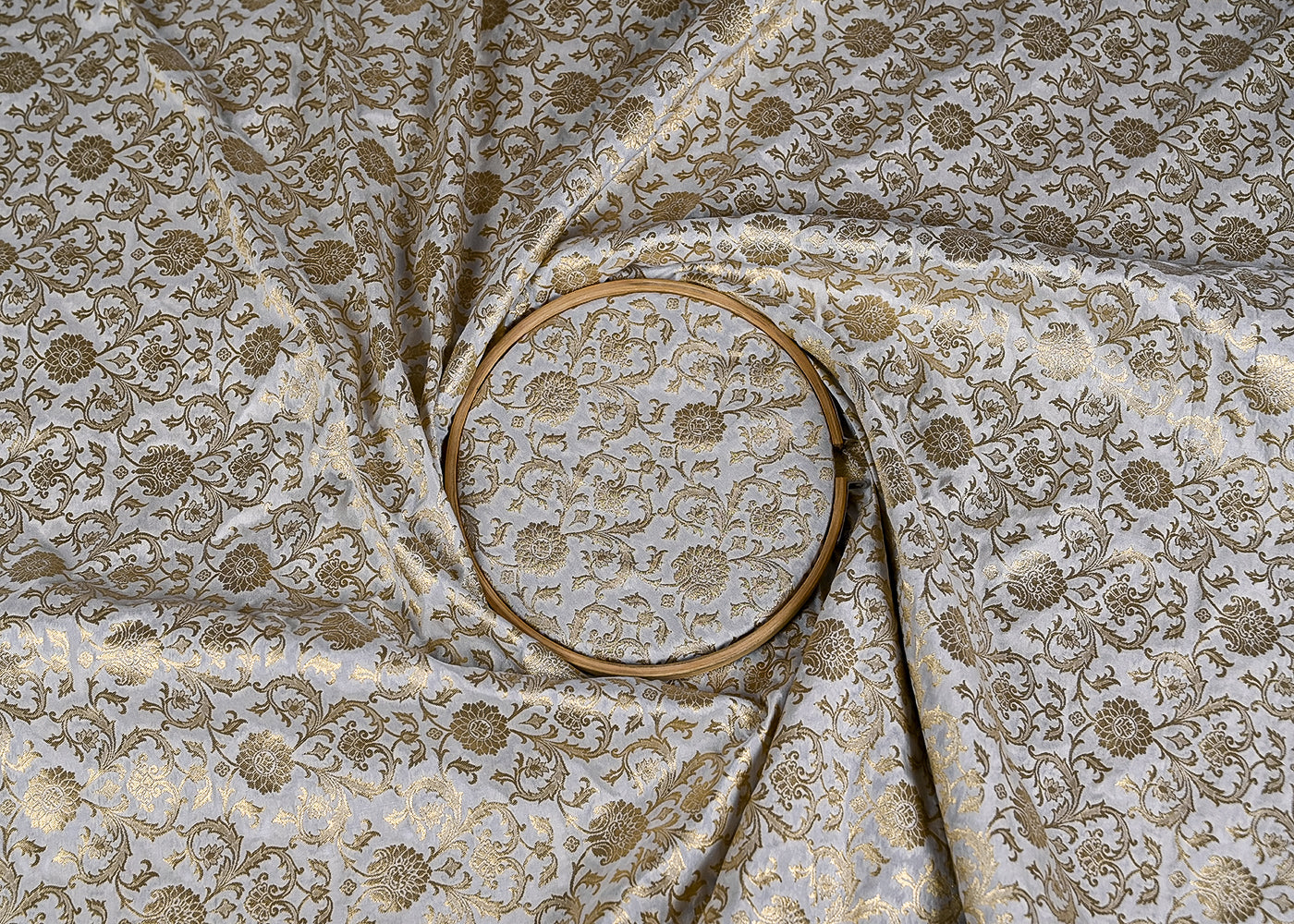 White Silk Fabric With Allover Jaal Pattern Of Zari Handloom 20285