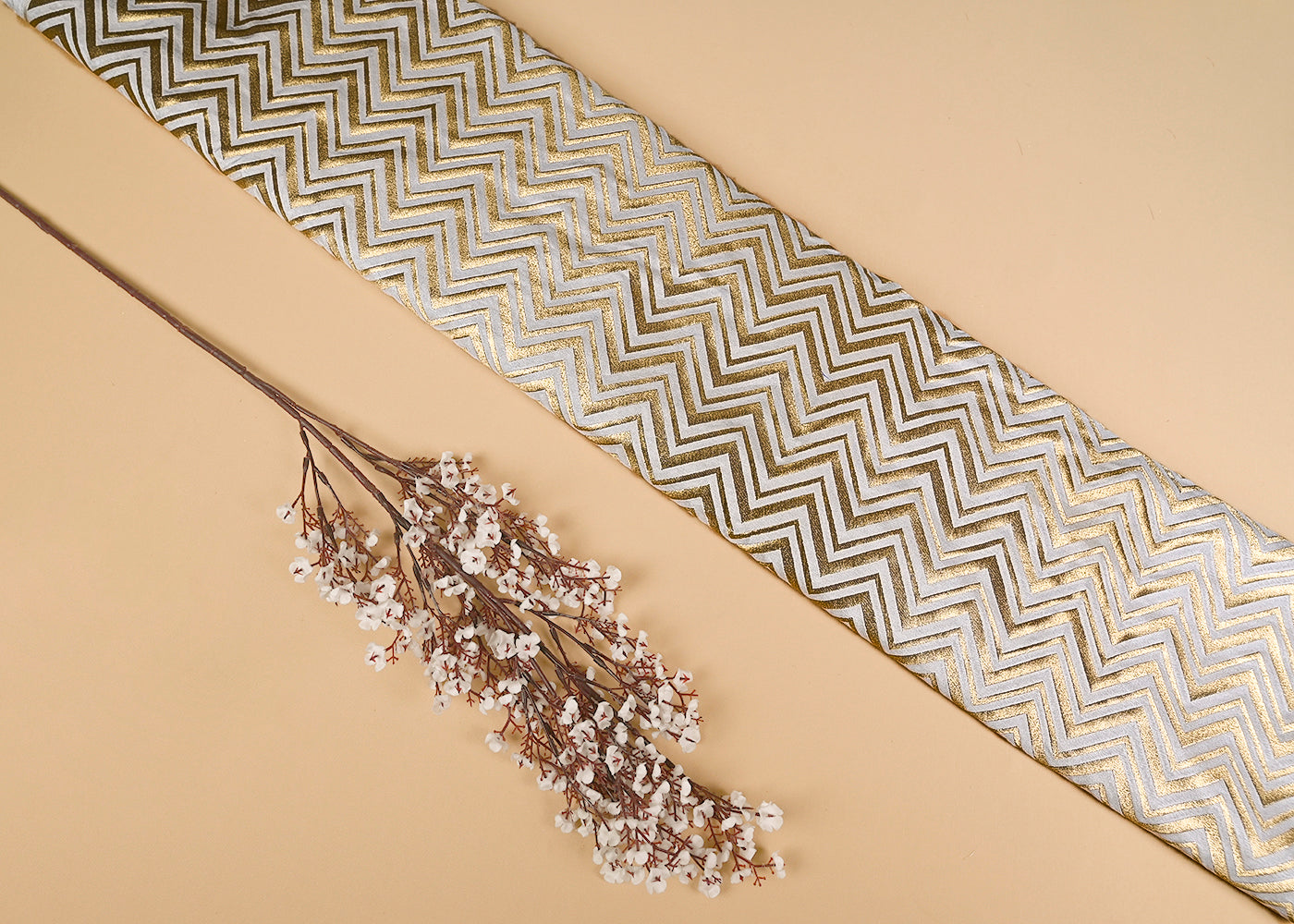 White Silk Fabric With Allover Zig Zag Pattern Of Zari Handloom 20286