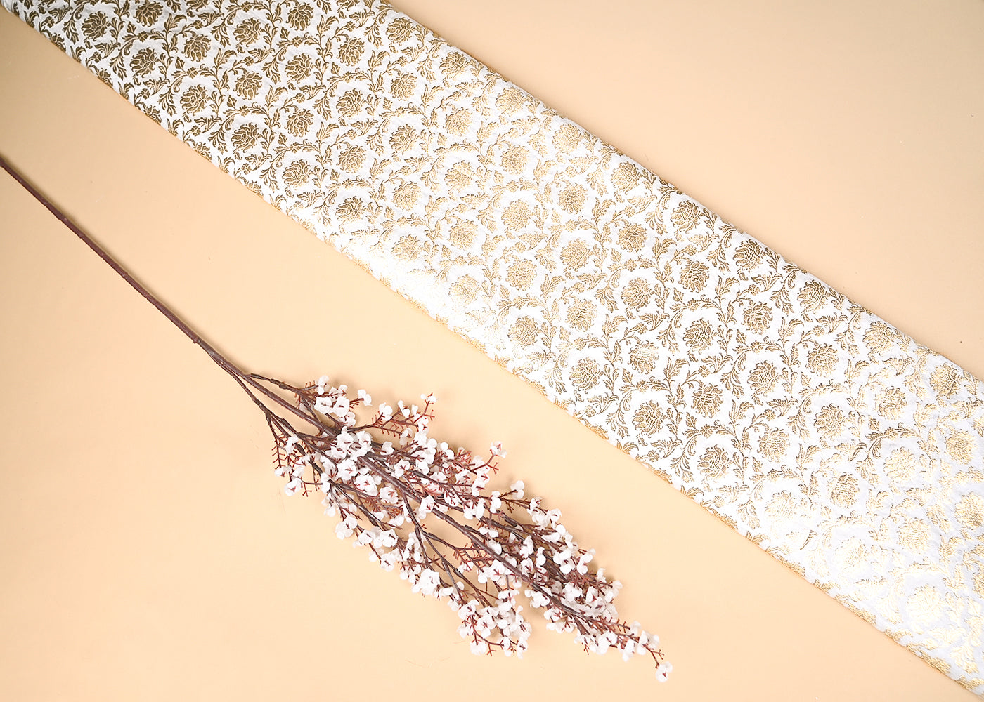 White Silk Fabric With Allover Jaal Pattern Of Zari Handloom 20290