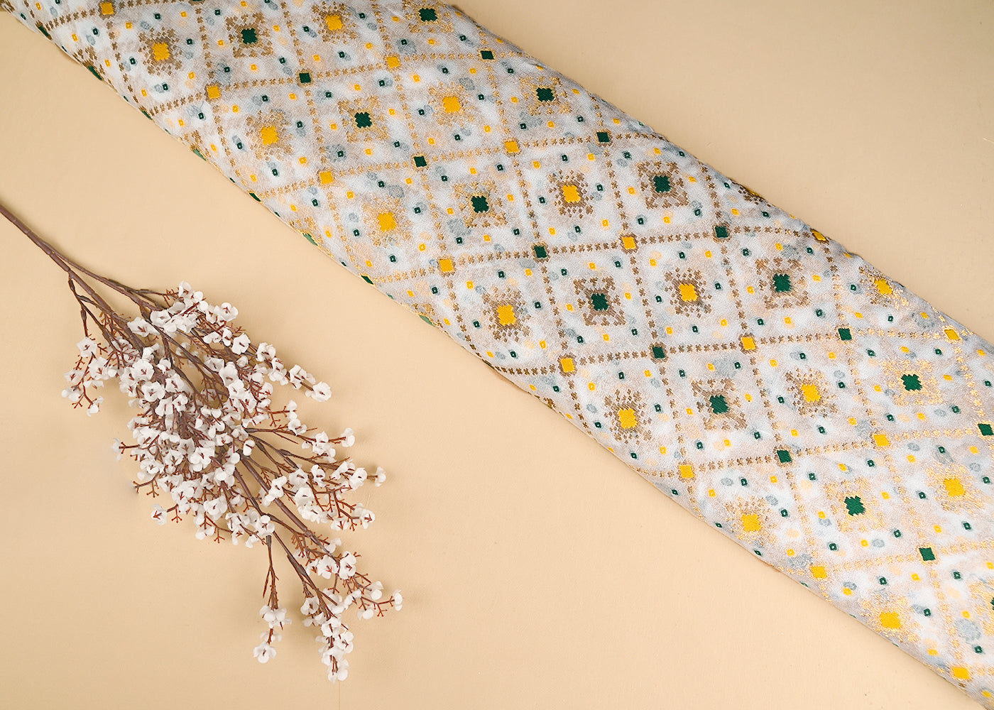 White Georgette Fabric With All Over Thread And Zari Handloom 20579