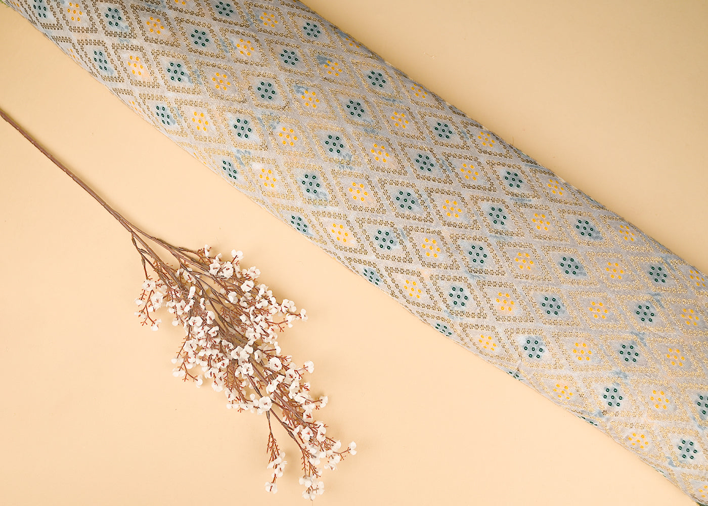 White Georgette Fabric With All Over Thread And Zari Handloom 20580