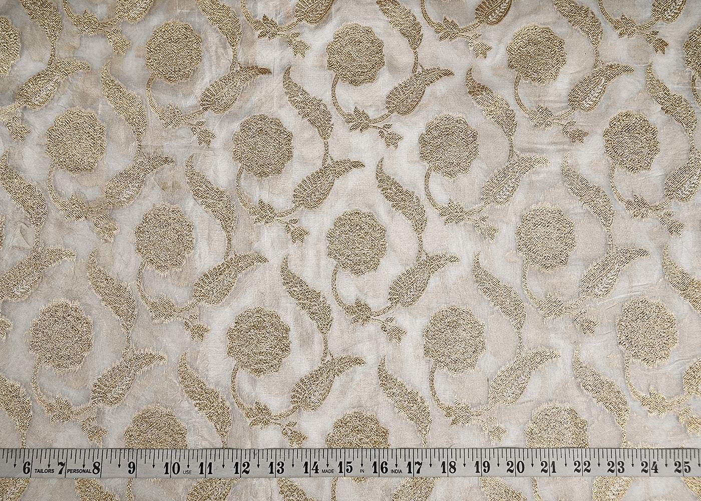 White-Banarasi-Brocade-Fabric-With-All-Over-Zari-Handloom-20664-measurement-view