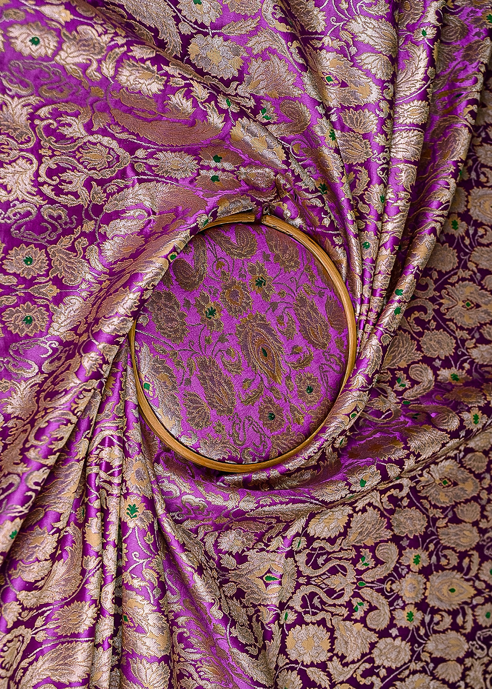 Lavender-Pure-Banarasi-Brocade-Fabric-With-All-Over-Thread-And-Zari-Handloom-20788-close-view