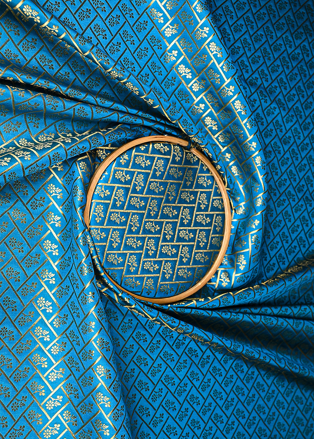 Rama-Green-Banarasi-Brocade-Fabric-With-All-Over-Golden-Zari-Handloom-20837-close-view