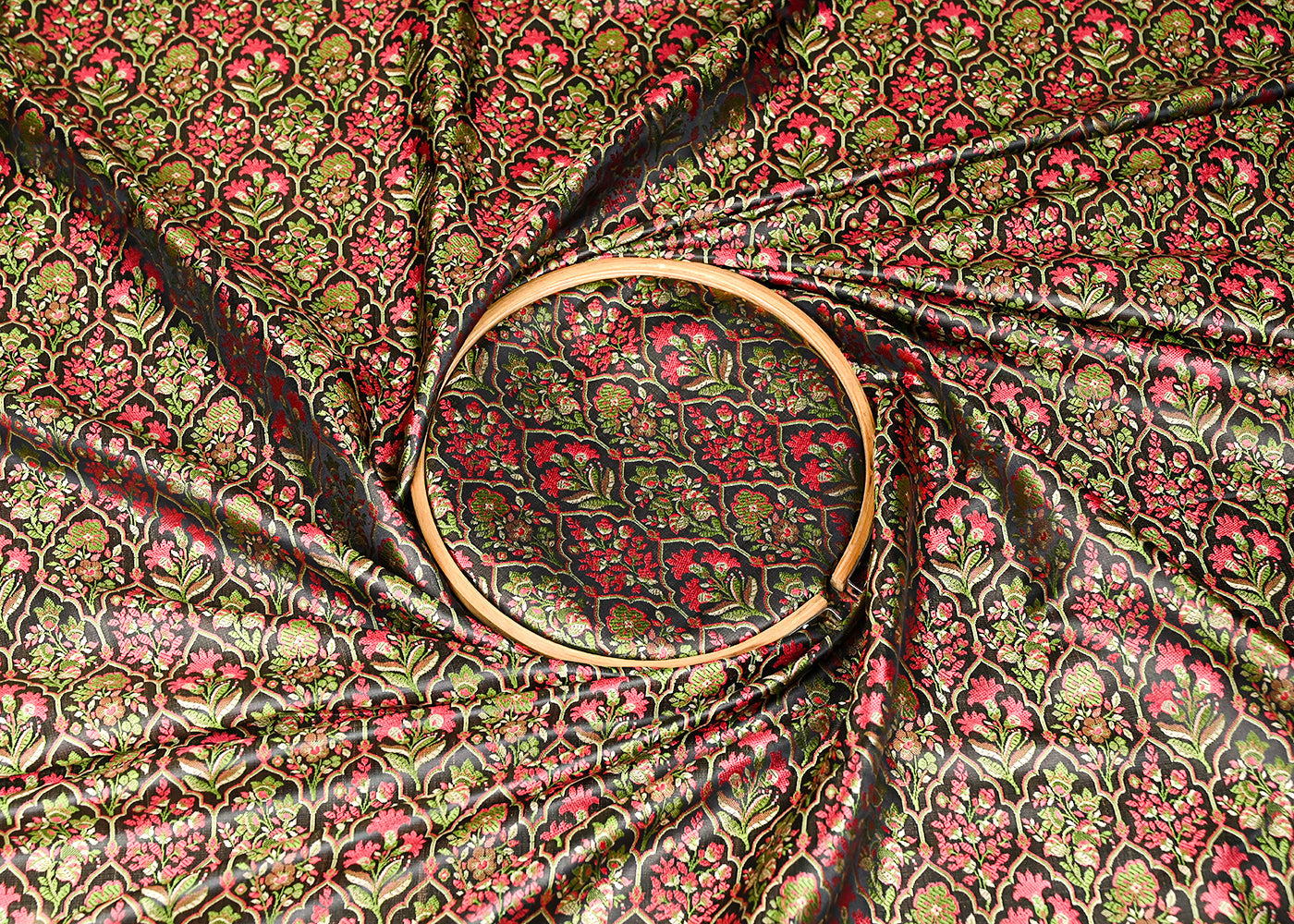 Black-Banarasi-Brocade-Fabric-With-All-Over-Thread-And-Golden-Zari-Handloom-21063-close-view