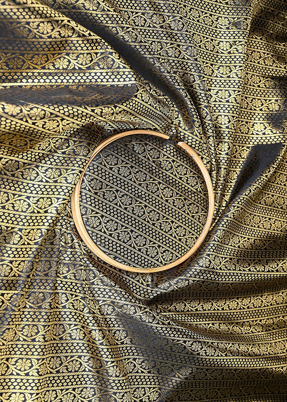 Black-Banarasi-Brocade-Fabric-With-Allover-Golden-Zari-Handloom-21151-close-view