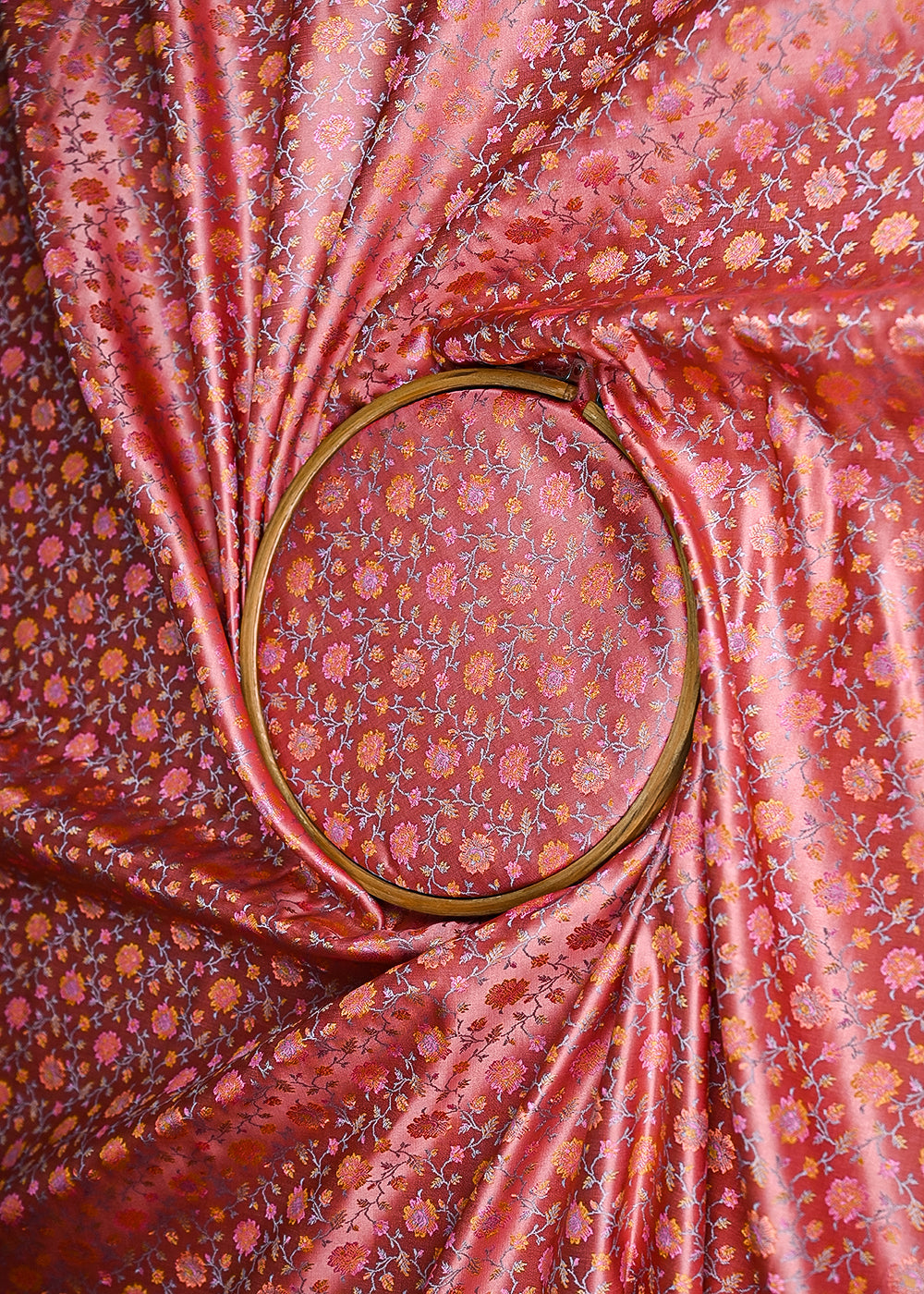 Baby-Pink-Banarasi-Brocade-Fabric-With-All-Over-Thread-And-Zari-Handloom-21254-close-view