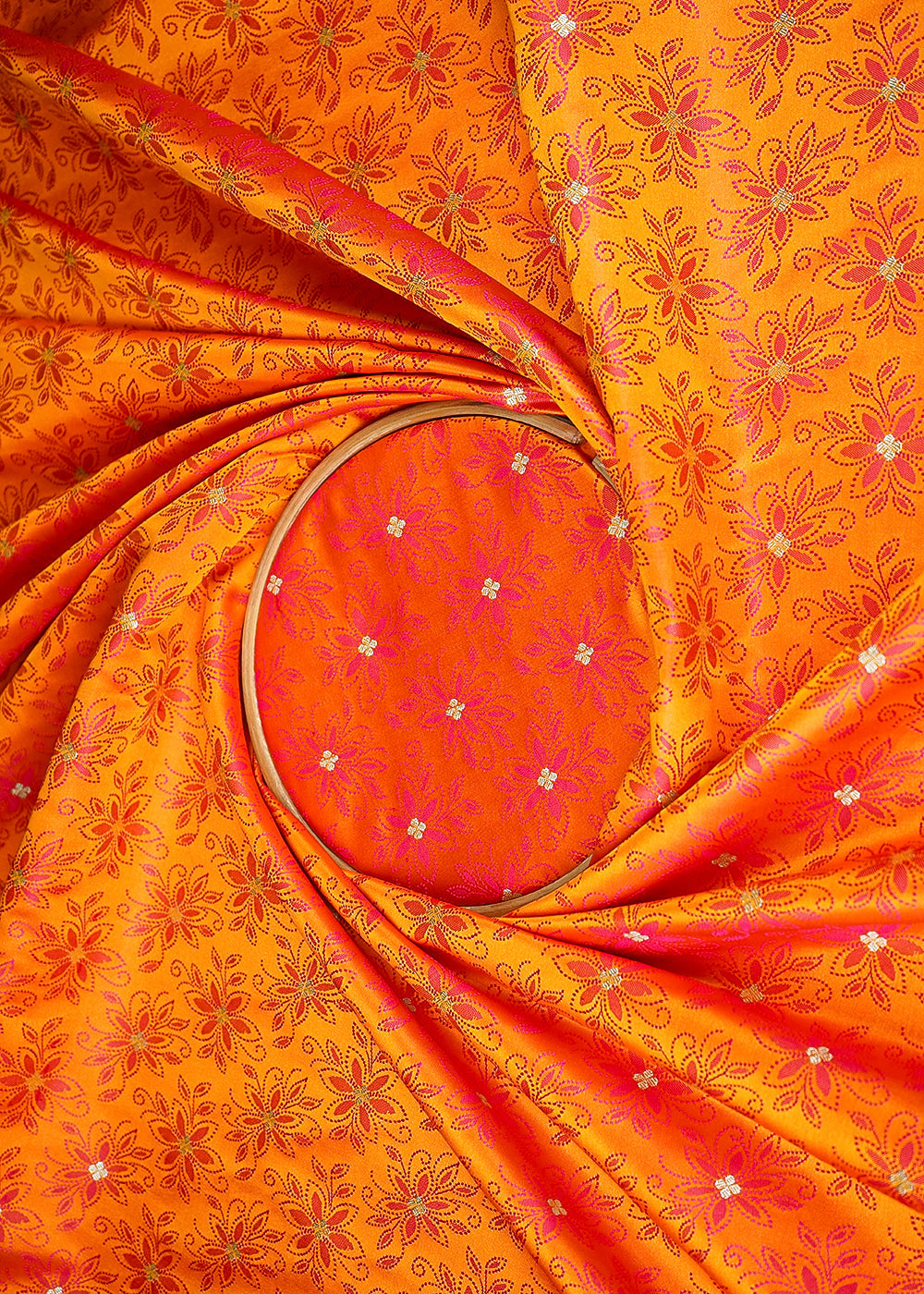 Mustard-Banarasi-Brocade-Fabric-With-All-Over-Thread-And-Zari-Handloom-21270-close-view