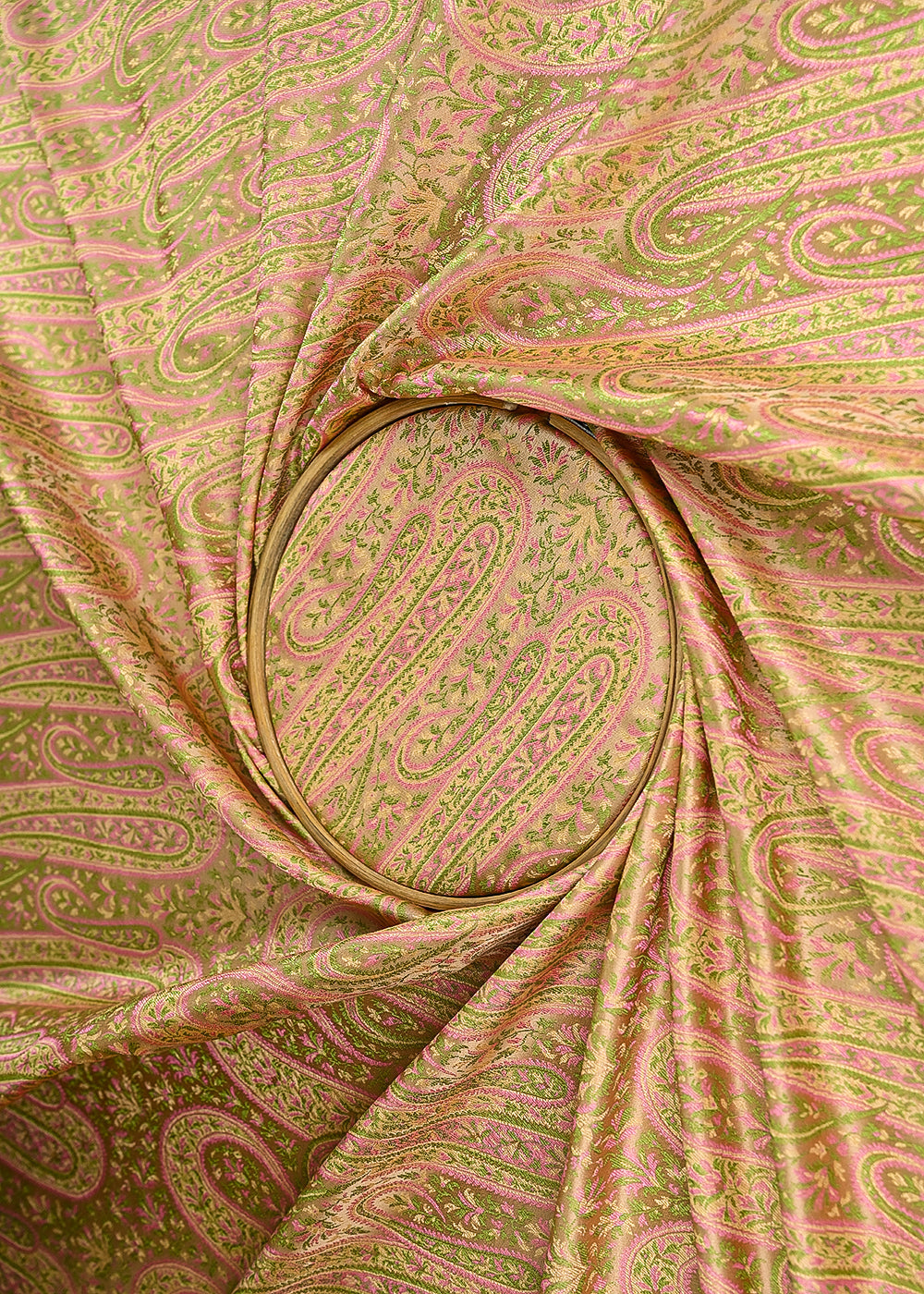 Cream-Banarasi-Brocade-Fabric-With-All-Over-Thread-And-Zari-Handloom-21419-close-view