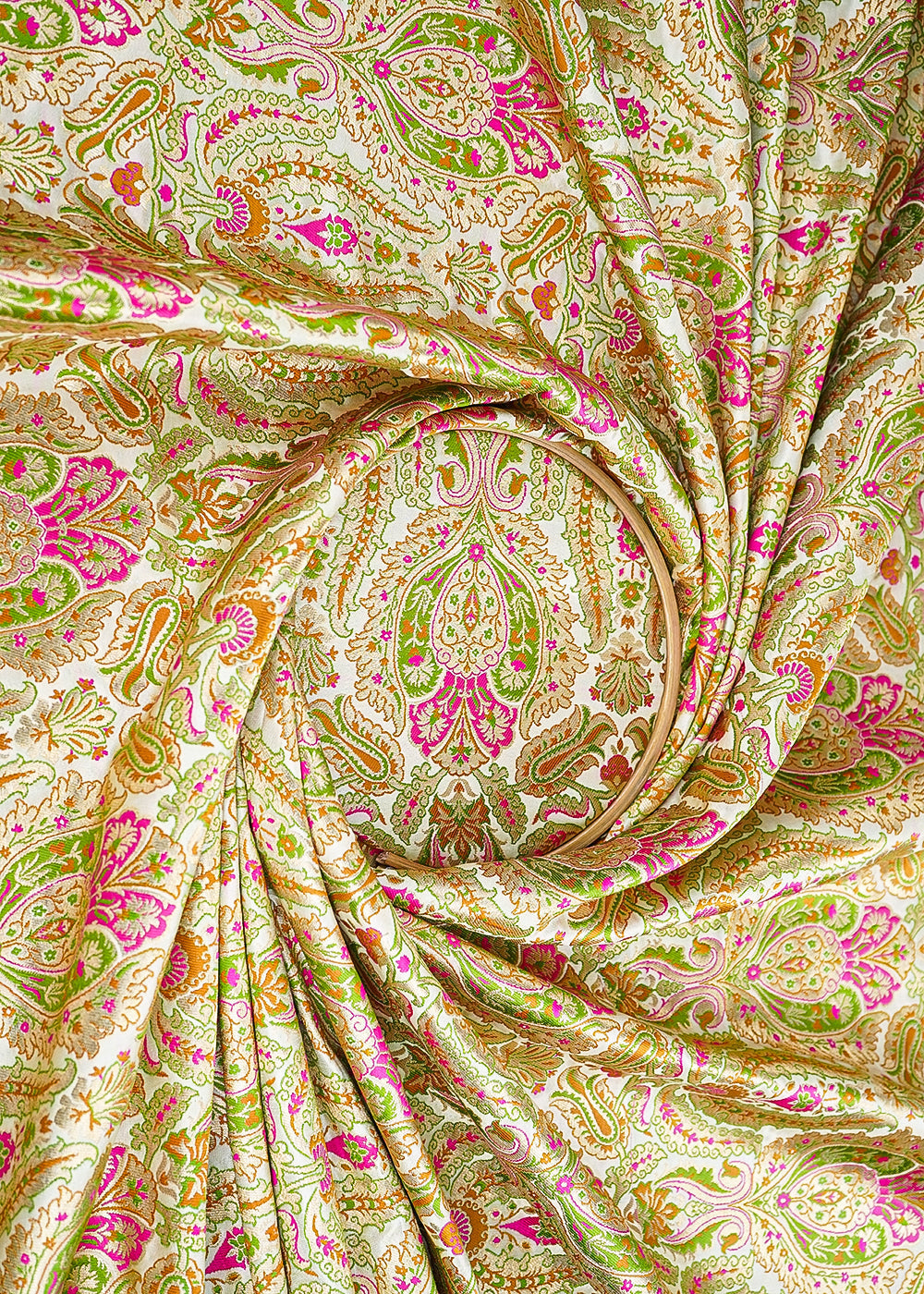 Cream-Pure-Banarasi-Brocade-Fabric-With-All-Over-Thread-And-Zari-Handloom-21527-close-view
