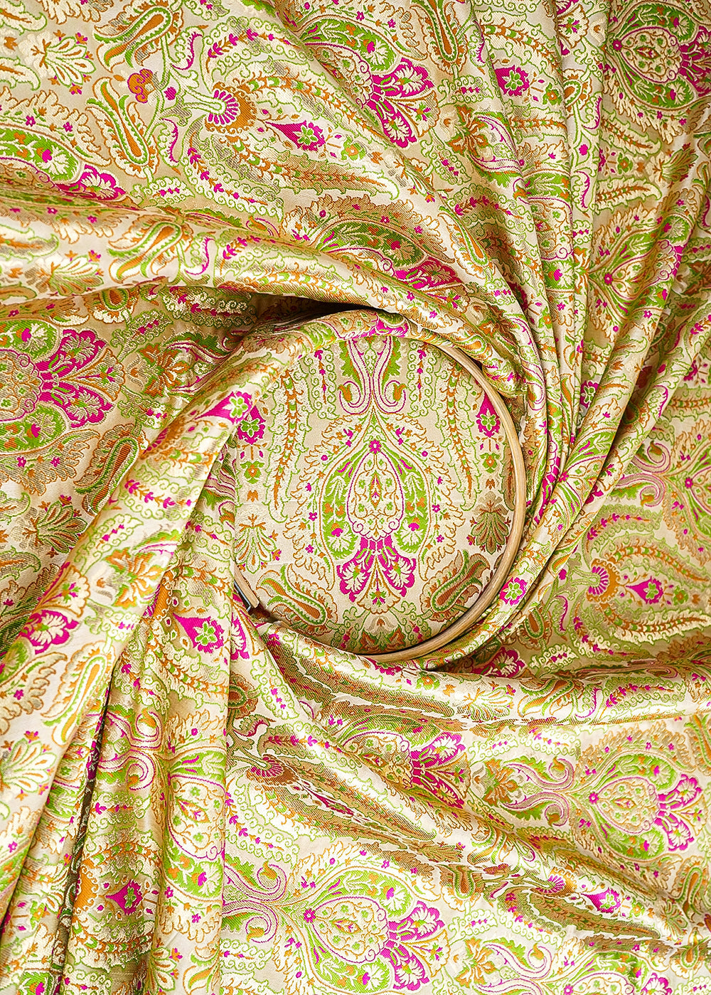 Golden-Pure-Banarasi-Brocade-Fabric-With-All-Over-Thread-And-Zari-Handloom-21536-close-view