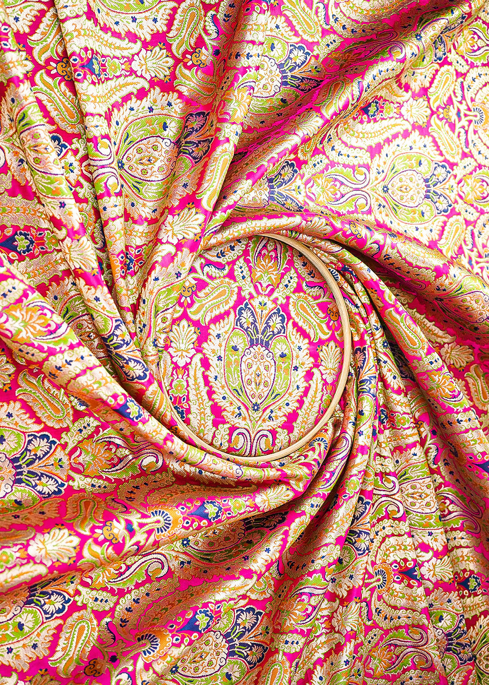 Rani-Pink-Pure-Banarasi-Brocade-Fabric-With-All-Over-Thread-And-Zari-Handloom-21537-close-view