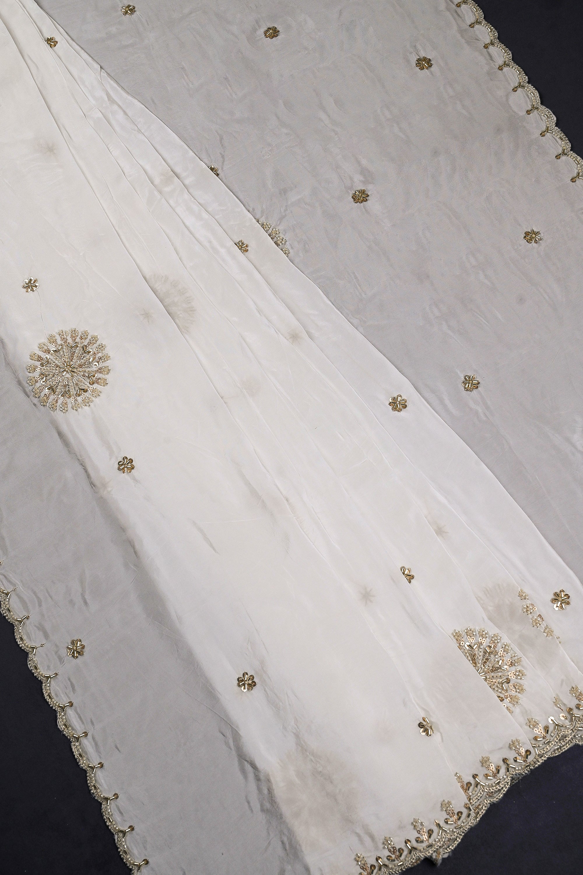 White-Crepe-Dupatta-With-All-Over-Bead,-Sequins-And-Katdana-Work-21557-silhoutte-view