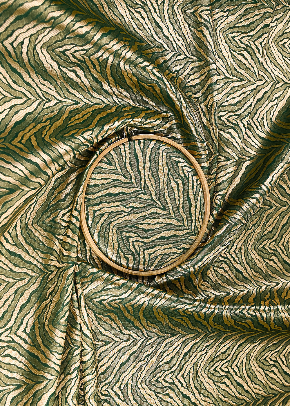 Green-Banarasi-Brocade-Fabric-With-All-Over-Zari-Handloom-21665-close-view