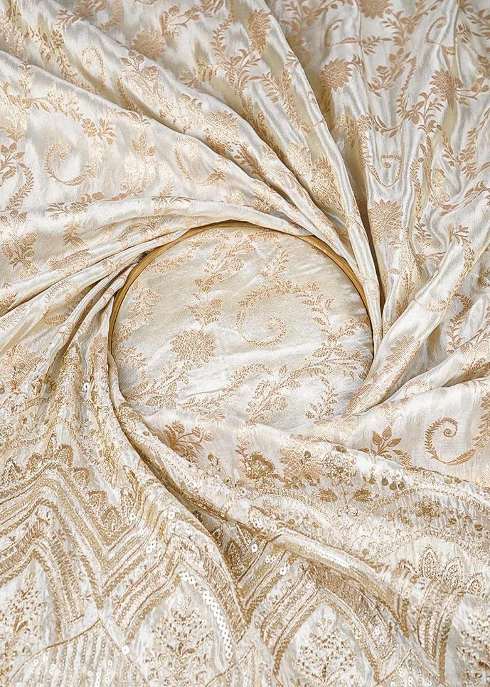 Golden-Dyeable-Tissue-Fabric-With-All-Over-Zari-Handloom-And-One-Side-Sequins-And-Zari-Work-Scalloped-Border-21698-close-view