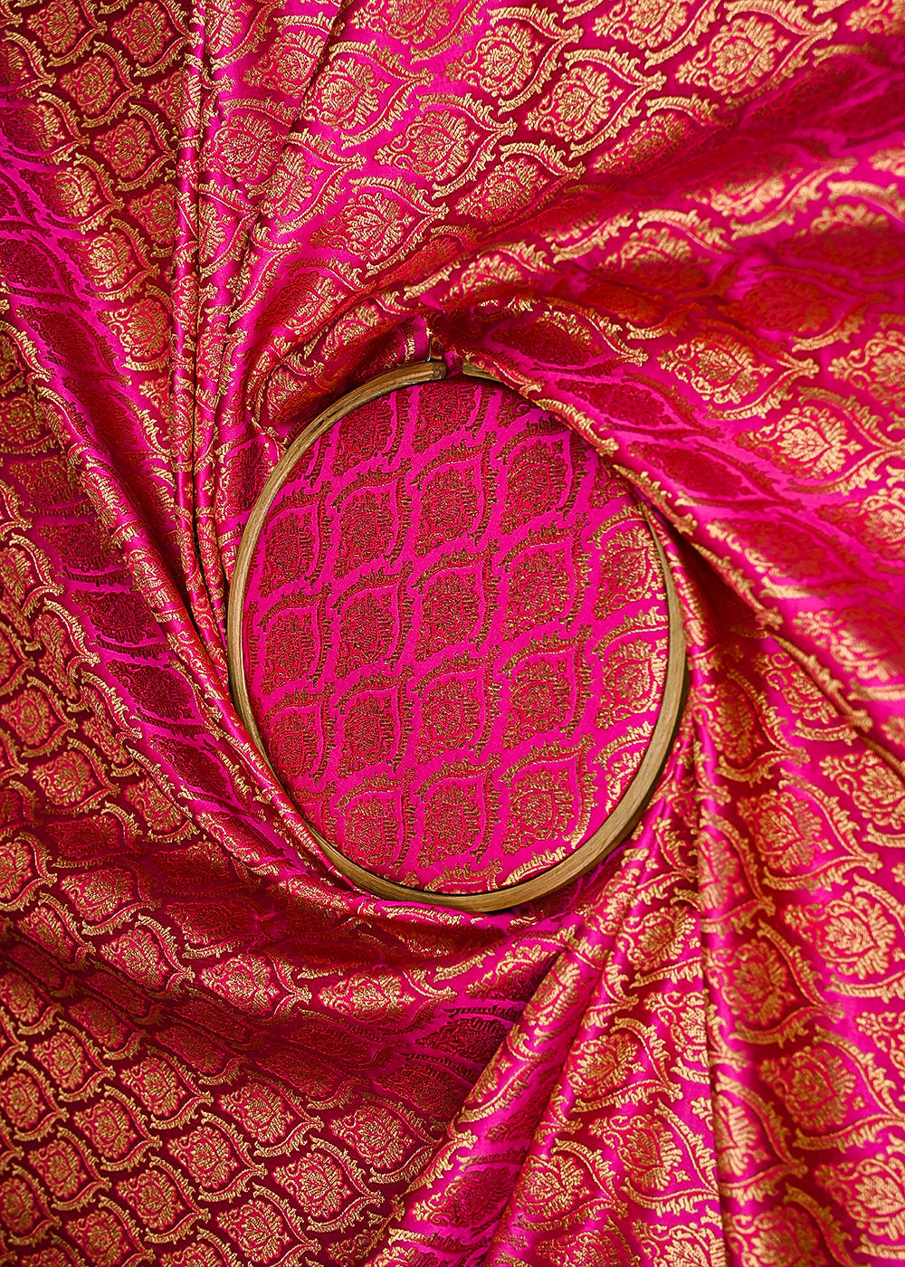 Rani-Pink-Banarasi-Brocade-Fabric-With-All-Over-Thread-And-Zari-Golden-Handloom-21822-close-view