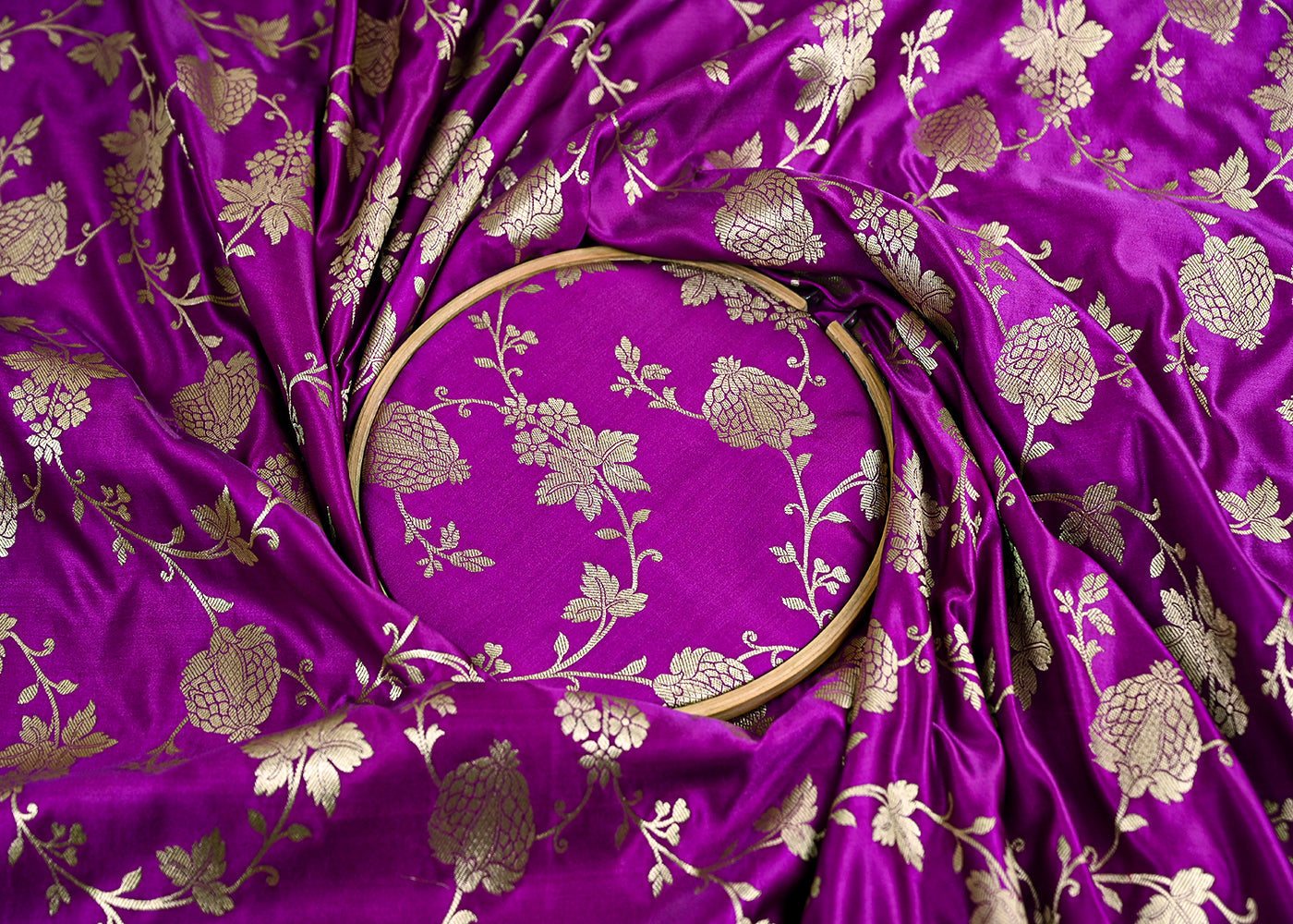 Purple-Banarasi-Brocade-Fabric-With-All-Over-Zari-Handloom-22233-close-view