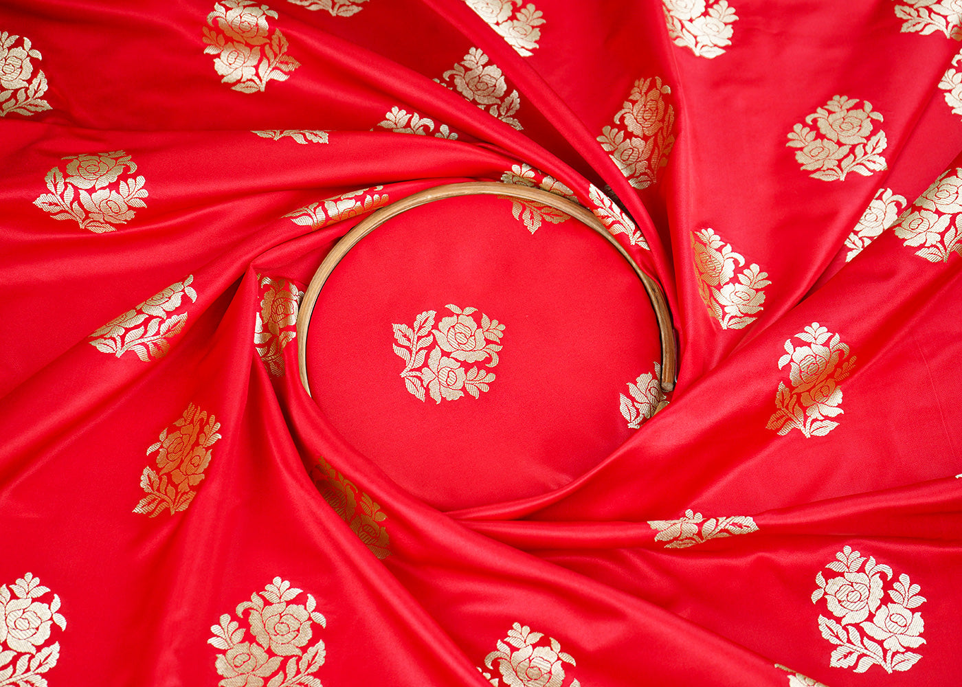 Red-Banarasi-Brocade-Fabric-With-Allover-Golden-Zari-Handloom-22250-close-view