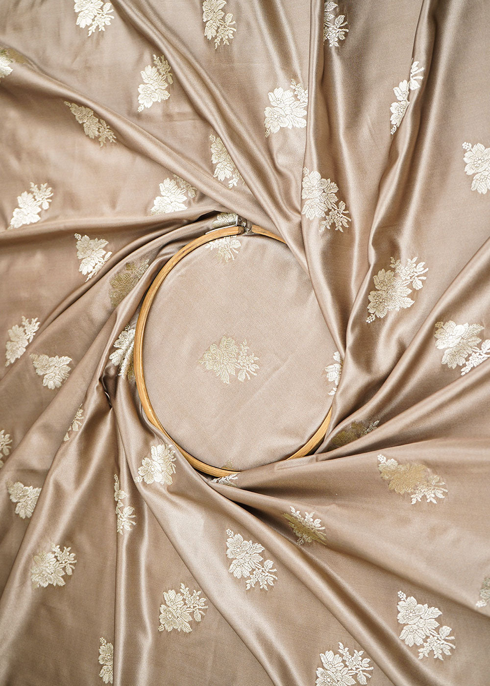 Mousse-Banarasi-Brocade-Fabric-With-Allover-Zari-Handloom-22252-close-view