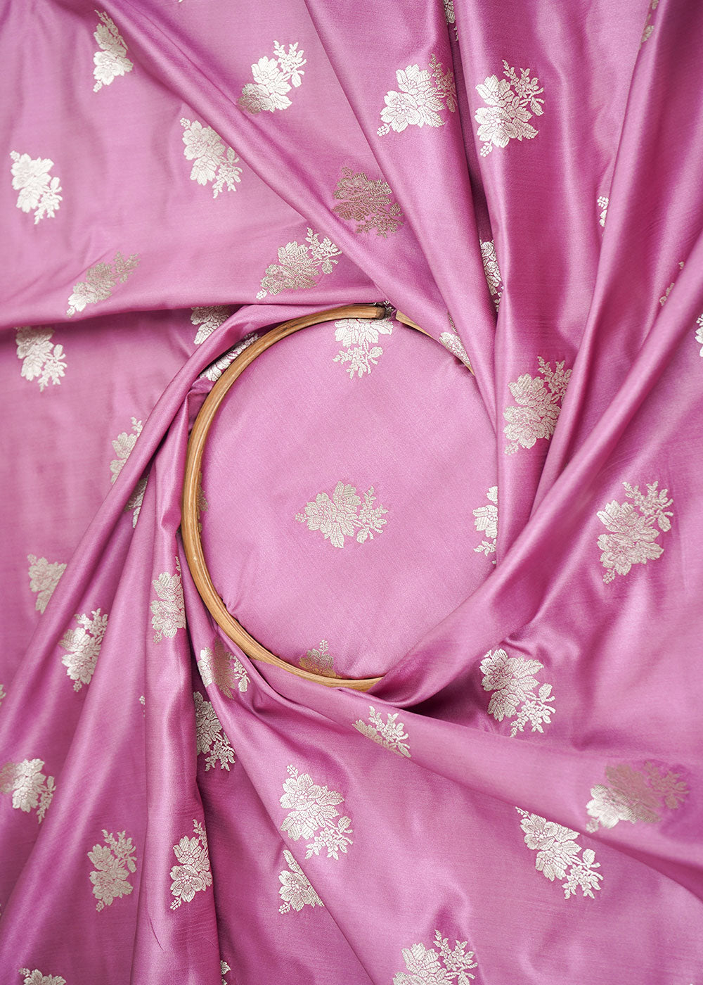 Onion-Pink-Banarasi-Brocade-Fabric-With-Allover-Zari-Handloom-22253-close-view