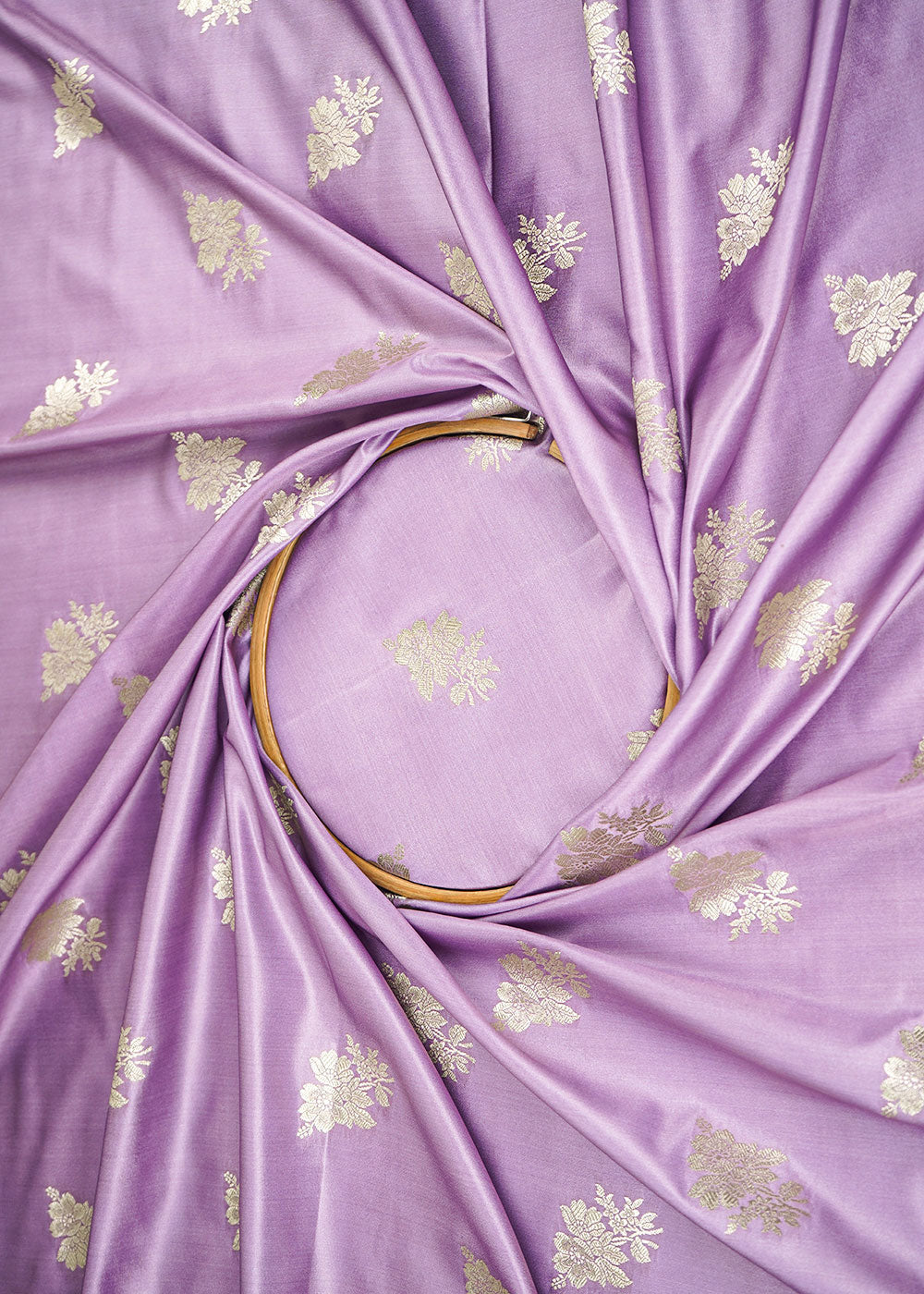 Lavender-Banarasi-Brocade-Fabric-With-Allover-Zari-Handloom-22268-close-view