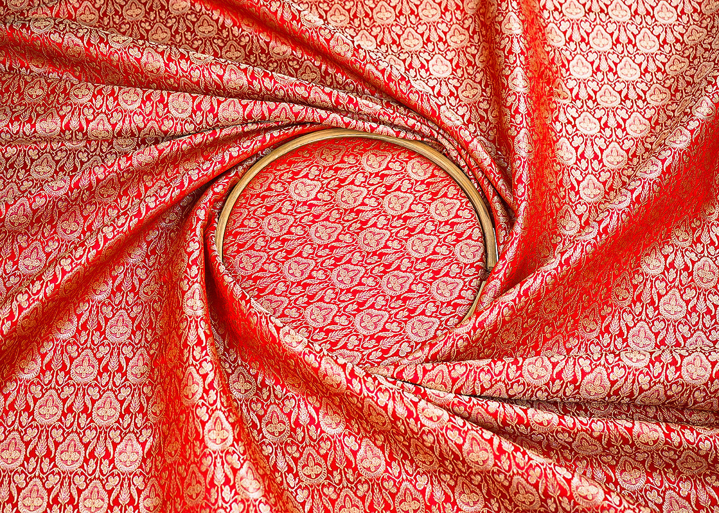 Red-Banarasi-Brocade-Fabric-With-Allover-Golden-Zari-Handloom-22298-close-view