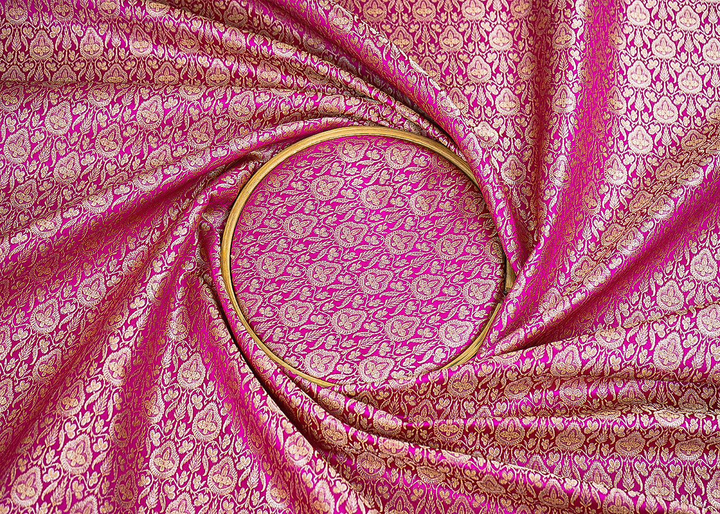 Magenta-Banarasi-Brocade-Fabric-With-Allover-Golden-Zari-Handloom-22301-close-view