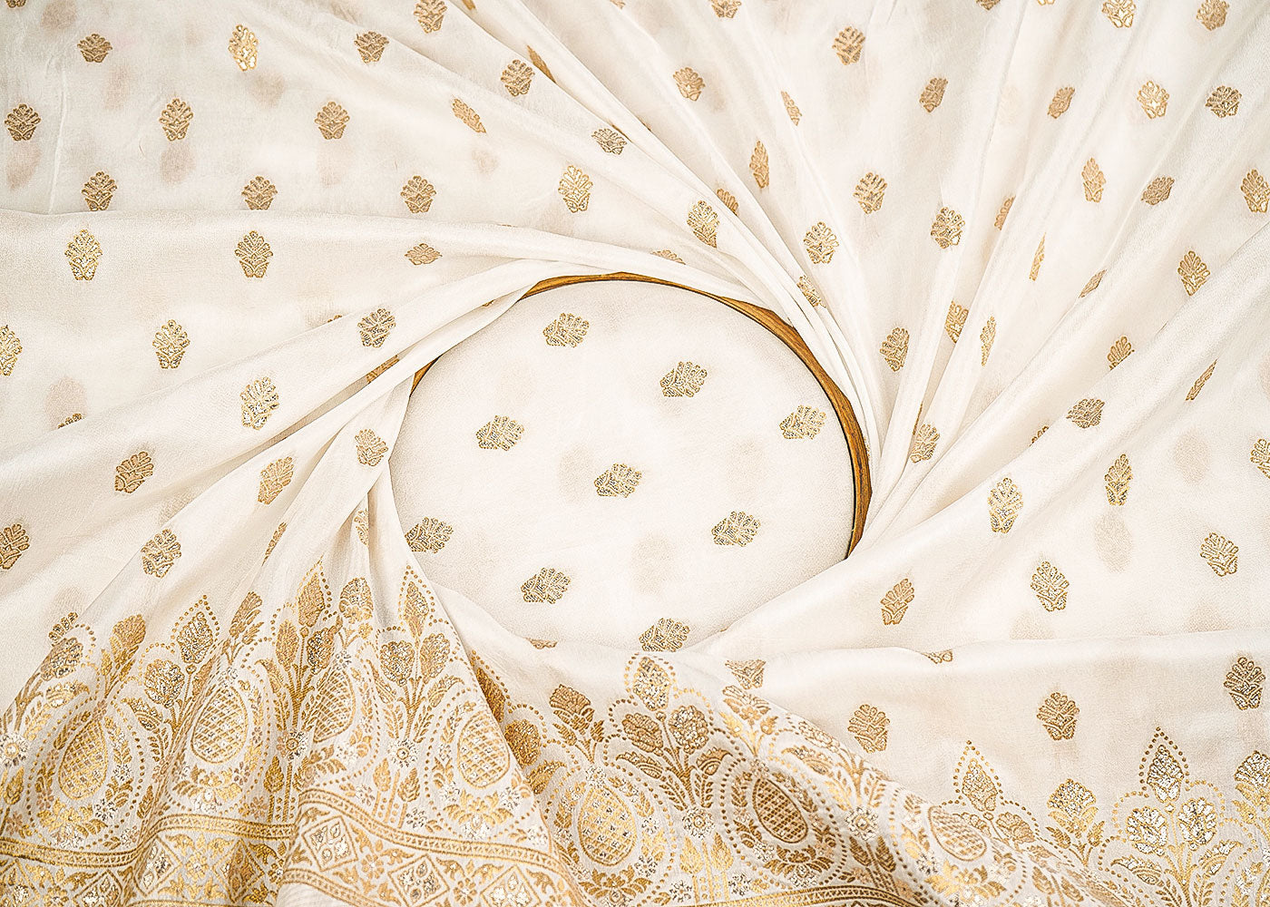 White-Dyeable-Silk-Fabric-With-Allover-Zari-Handloom-With-One-Side-Border-22338-close-view