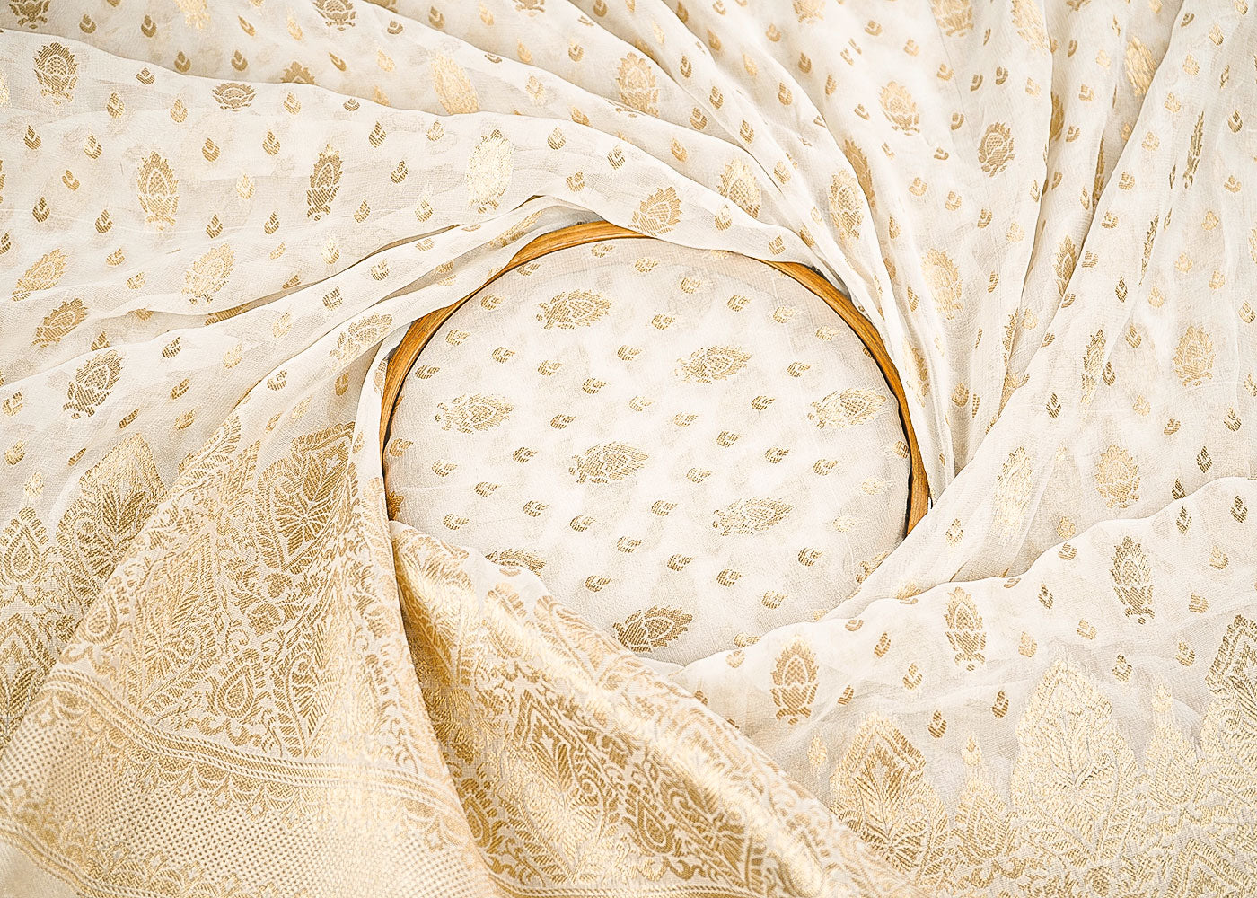 White-Dyeable-Georgette-Fabric-With-Allover-Zari-Handloom-With-One-Side-Border-22342-close-view