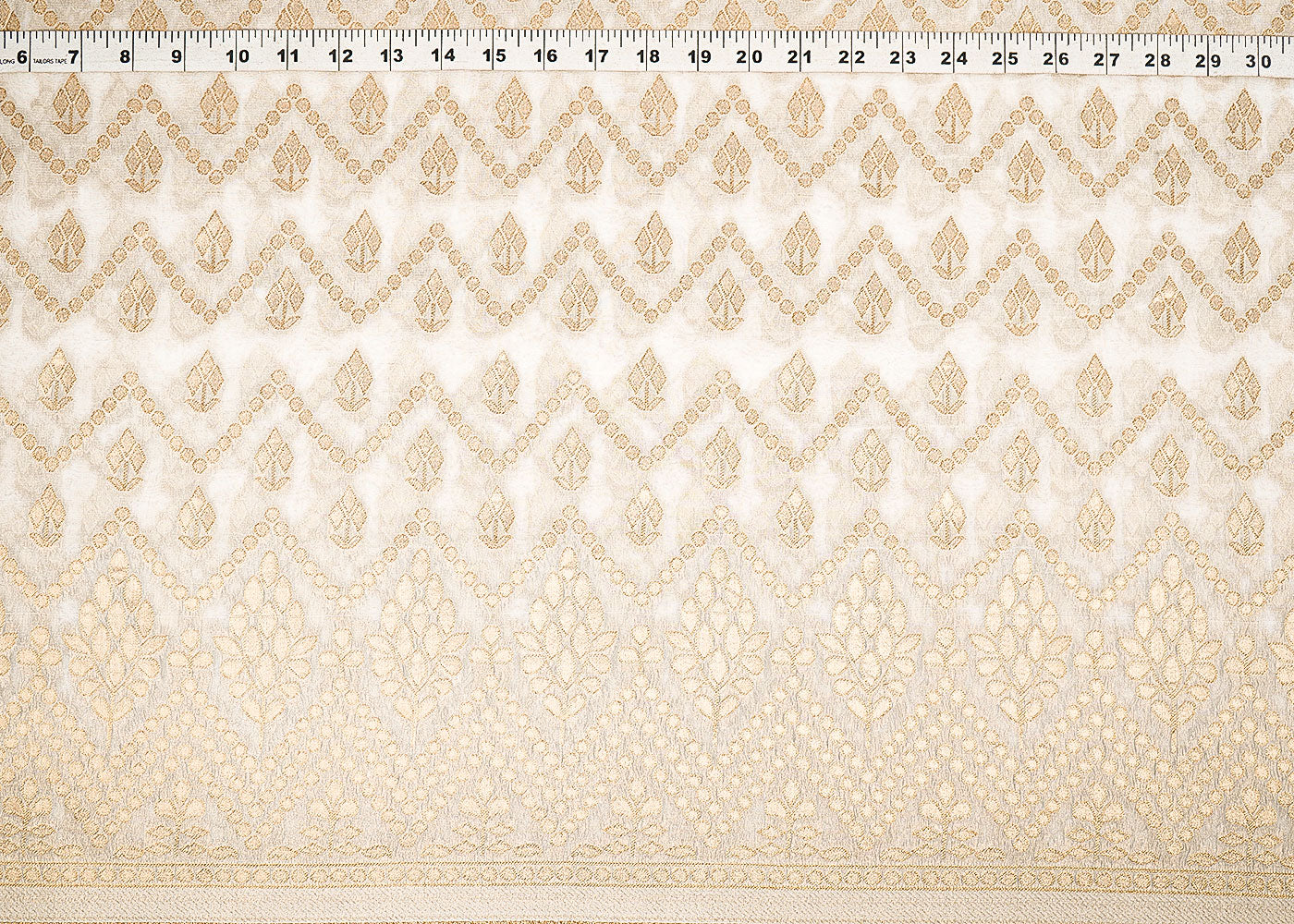 White-Dyeable-Georgette-Fabric-With-Allover-Zari-Handloom-With-One-Side-Border-22348-measurement-view