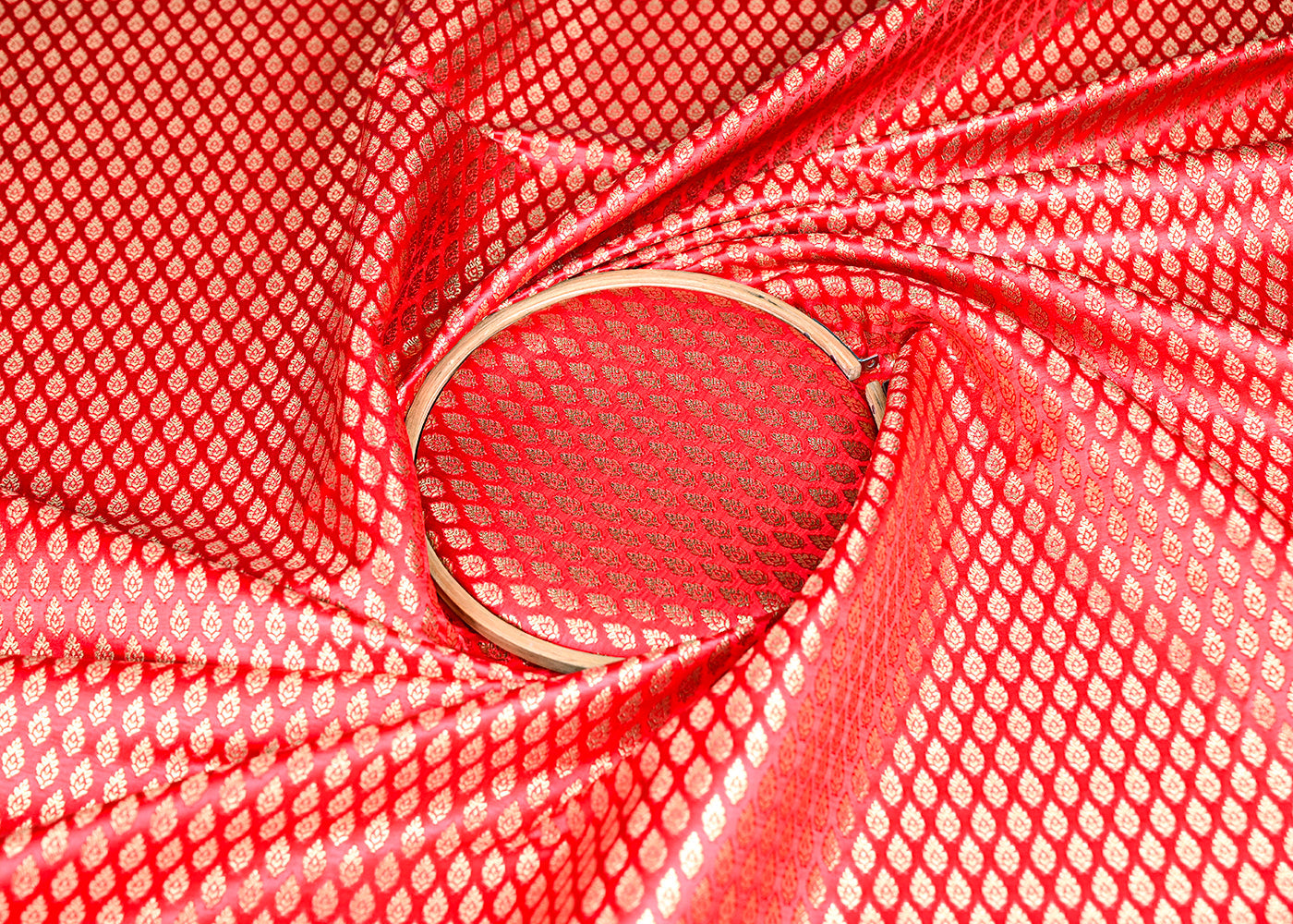 Red-Banarasi-Brocade-Fabric-With-Allover-Golden-Zari-Handloom-22429-close-view