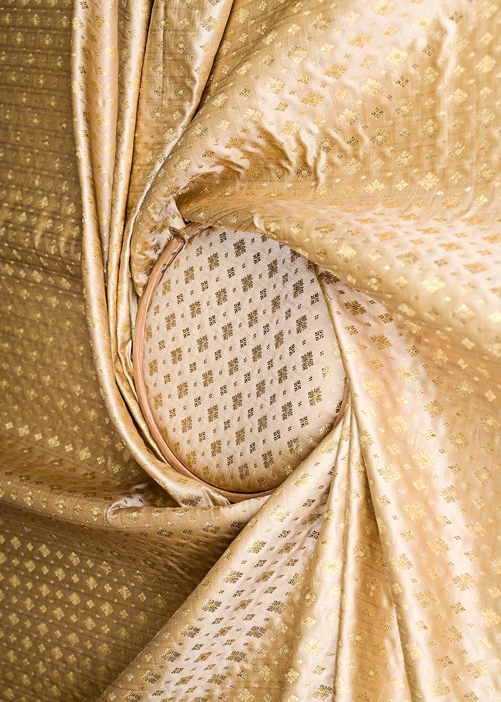 Light-Gold-Banarasi-Brocade-Fabric-With-Allover-Golden-Zari-Handloom-22442-close-view
