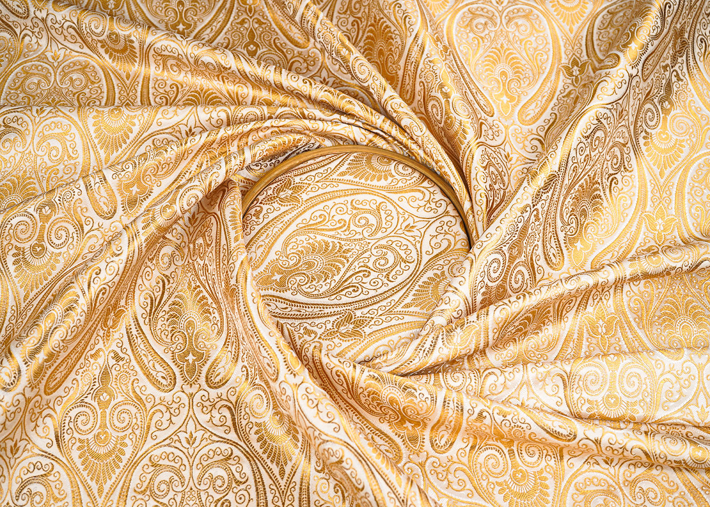 Off-White-Banarasi-Brocade-Fabric-With-Allover-Golden-Zari-Handloom-22464-close-view